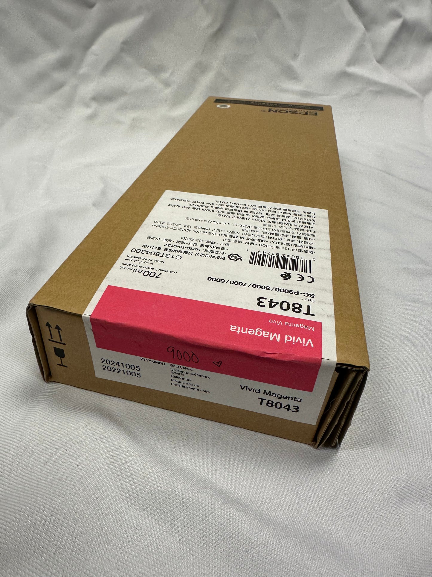 Epson T8043 - vivid magenta - original - ink cartridge Exp 2024