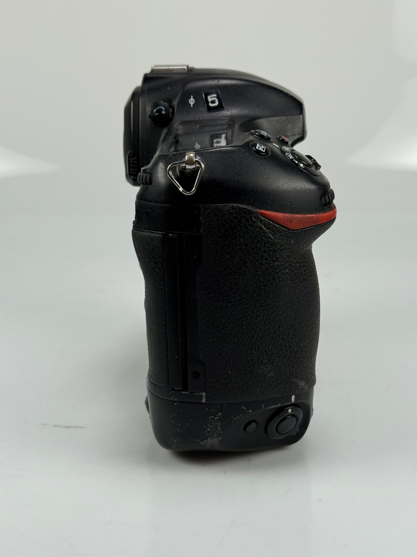 Nikon D5 Digital Camera 20.8MP DSLR Camera Body XQD USA