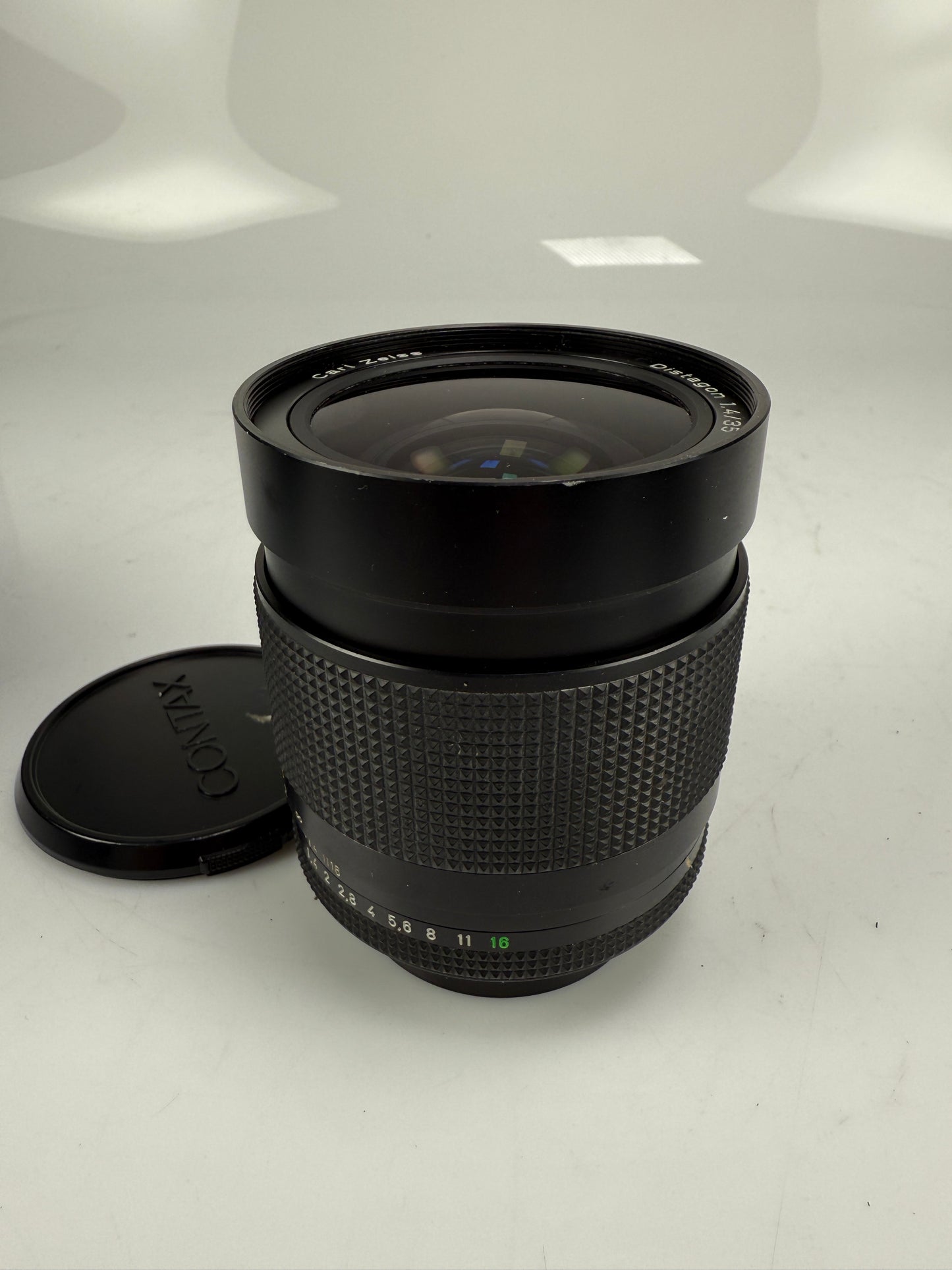 Contax Carl Zeiss Distagon T* 35mm f1.4 CY mount lens Japan