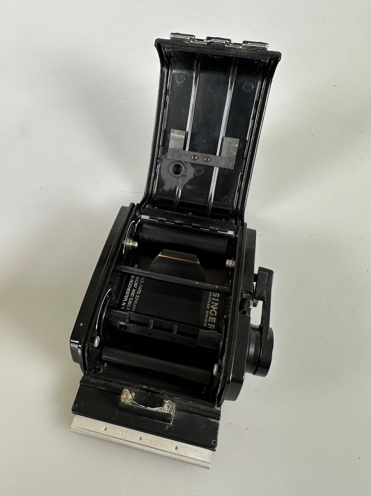 Graflex Singer RH8 120 Roll Film Holder for Graflex SLR Type Camera