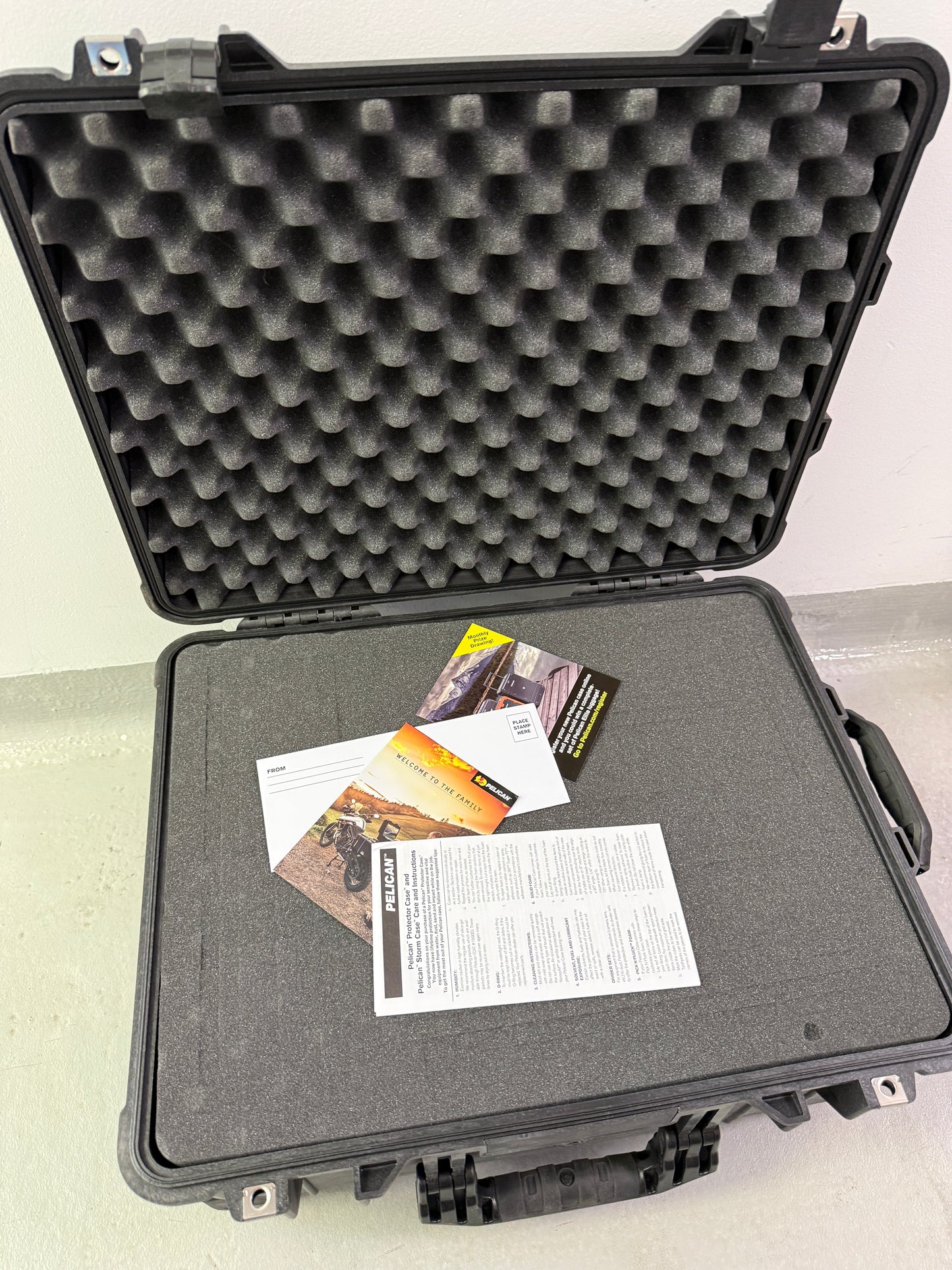 Pelican 1560 Watertight Hard Case with Foam Insert, with Wheels - Black
