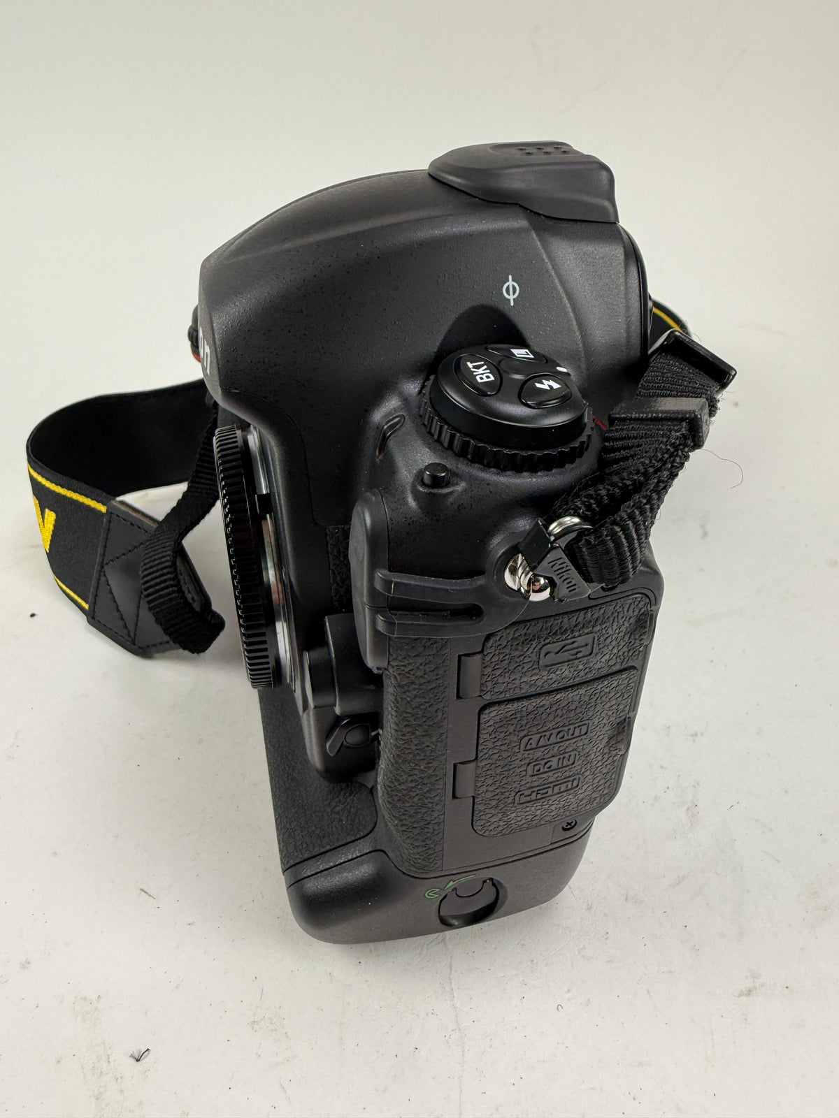 NIKON D3 12.1MP DSLR Digital SLR Camera Black Body