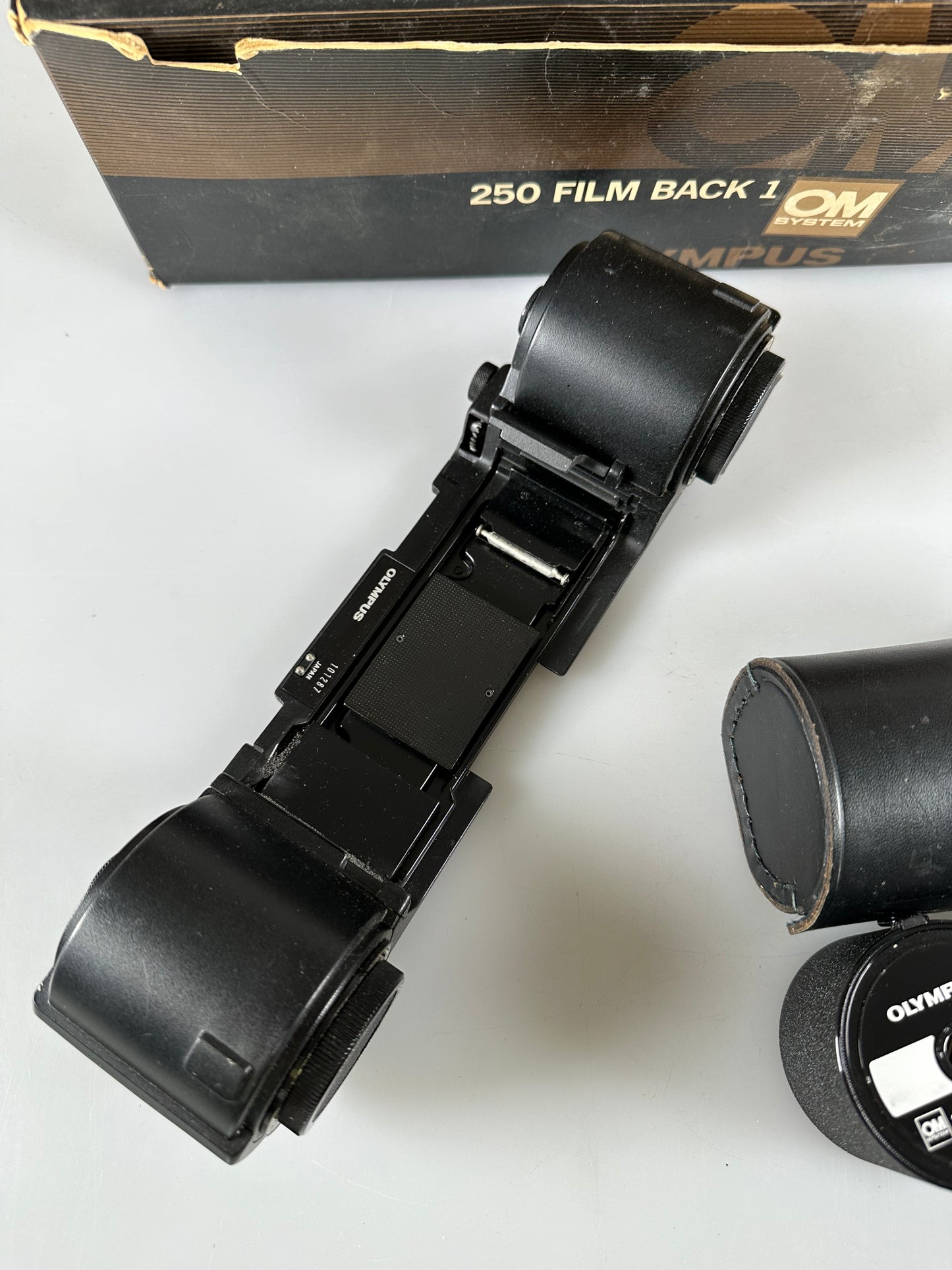 Olympus 250 Film Back 1 for OM System Cameras with cassettes