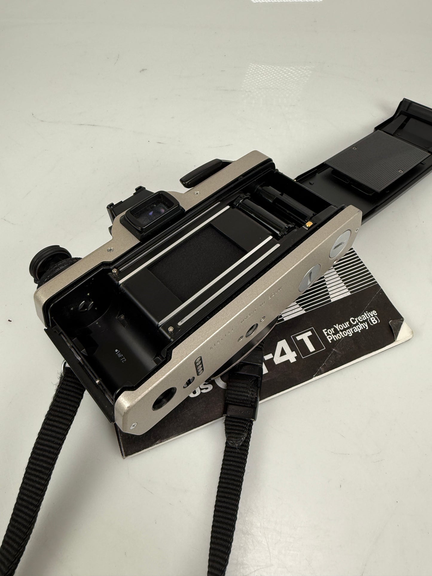 Olympus OM-4T Chrome 35mm SLR Film Camera