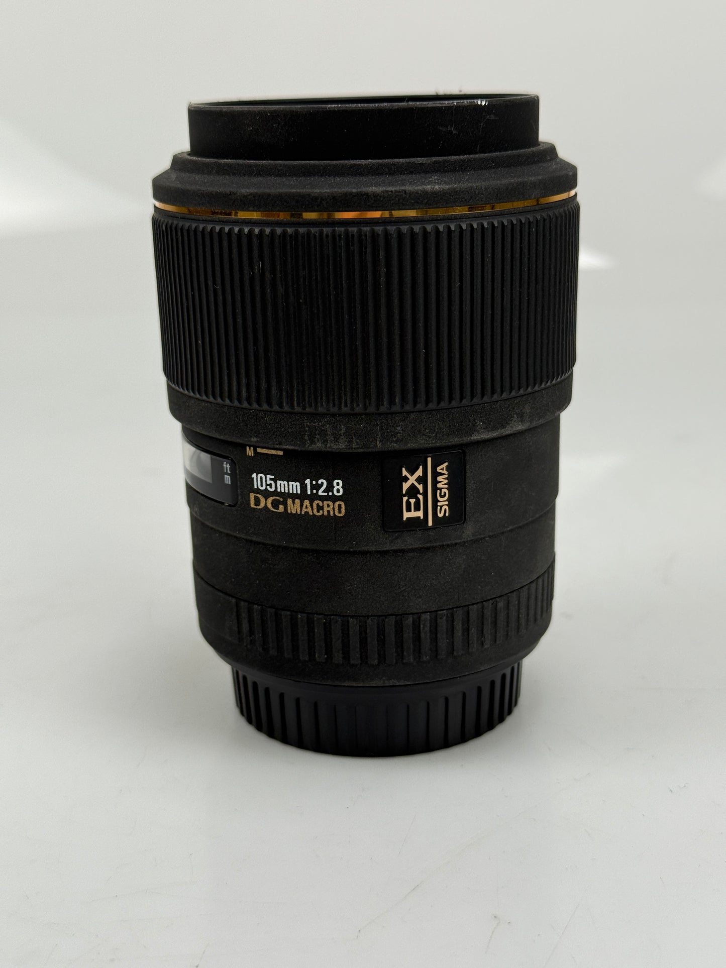 SIGMA MACRO 105mm F2.8 DG Macro (for Canon EF mount)