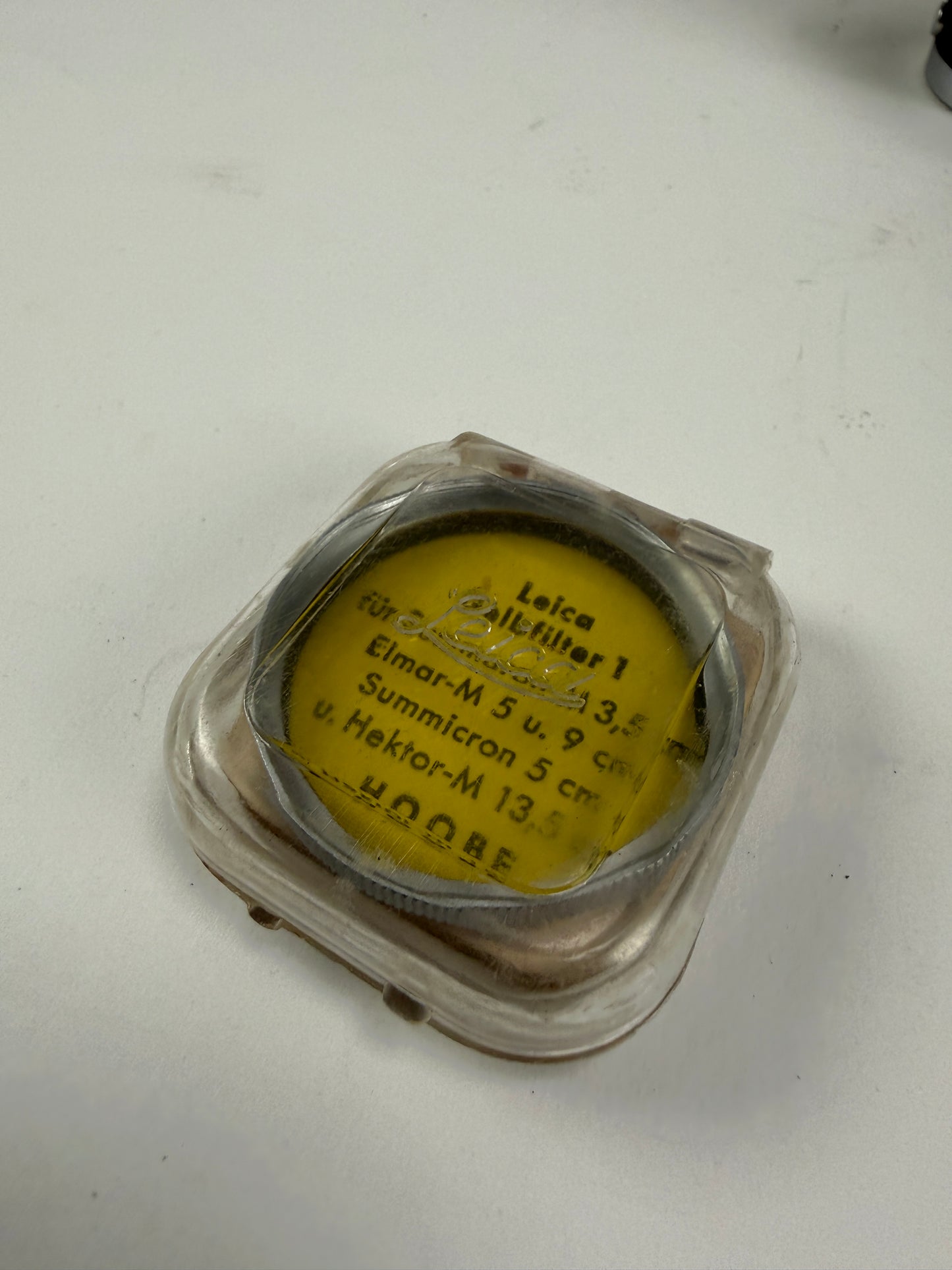 Leitz Leica HOOBE / 13086 E39 39mm screw-in 1 yellow filter, chrome ring