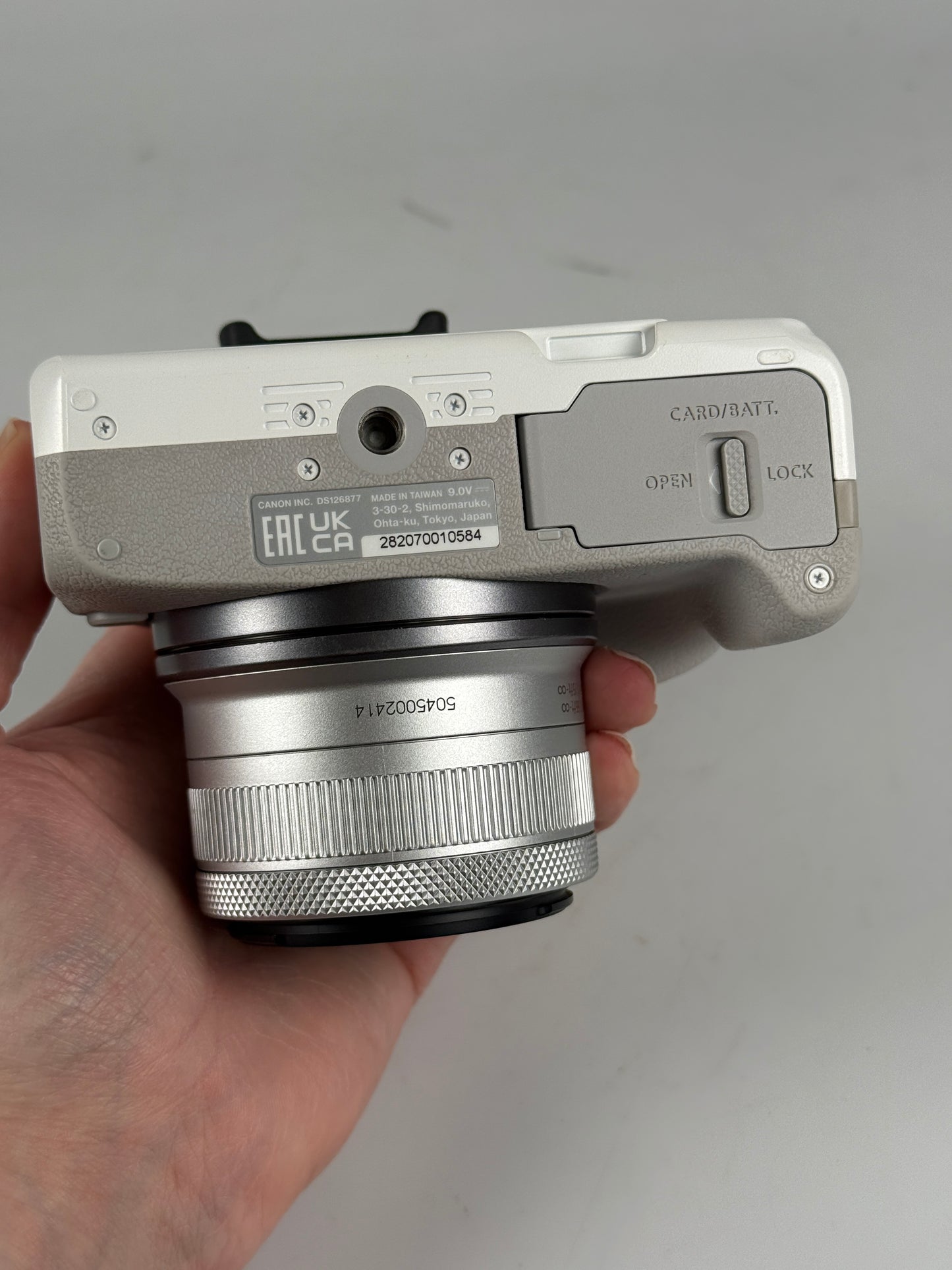 Canon R50 White + RF-S 18-45mm + 55-210mm Dual Lens Kit