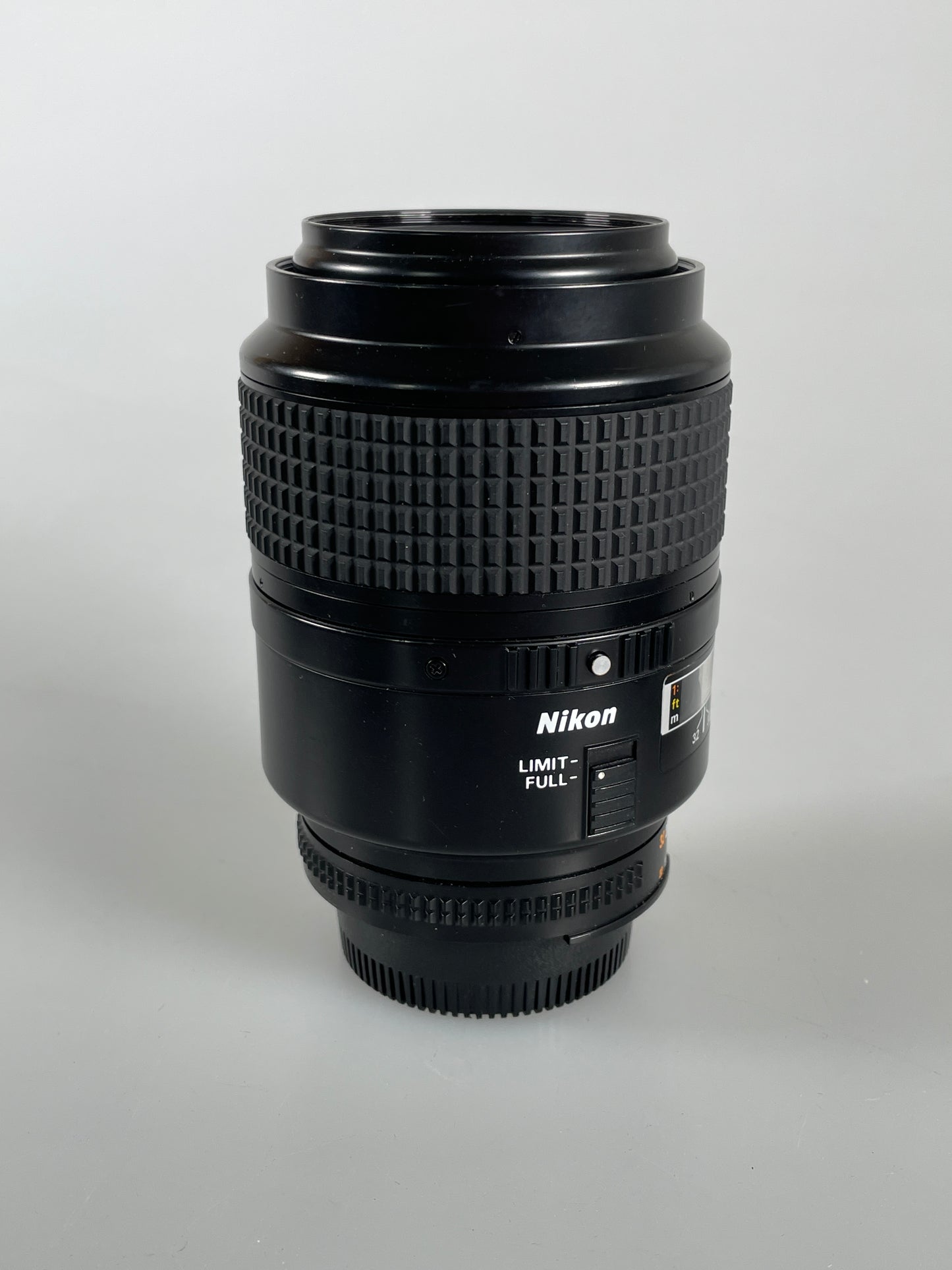 Nikon Nikkor AF 105mm f2.8 D Micro Lens