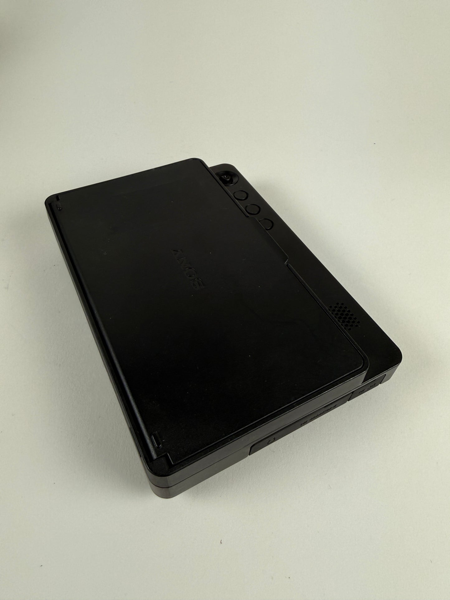 Sony CLMFHD5 CLM-FHD5 Clip-on 5" Full HD LCD On-Camera Monitor, 1920x1080