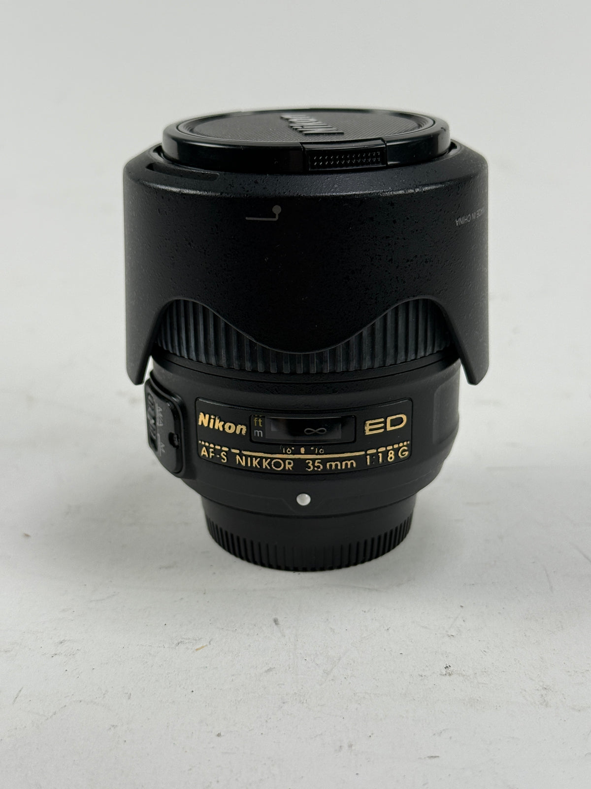 Nikon FX 35mm f1.8 G digital camera lens