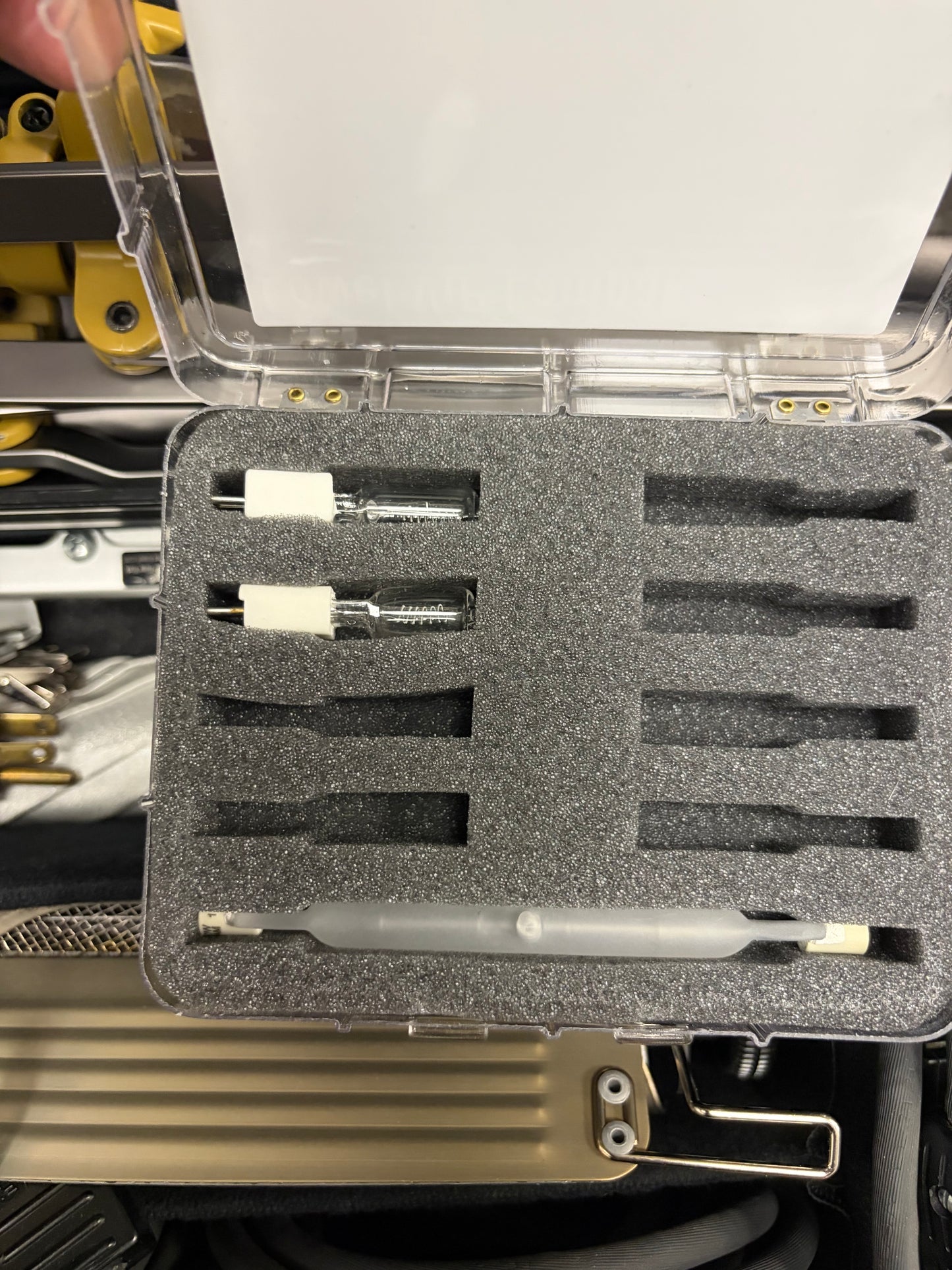 Lowel light kit w/ Tota Omni, Pro, LC44, Tota, light stands, case, etc