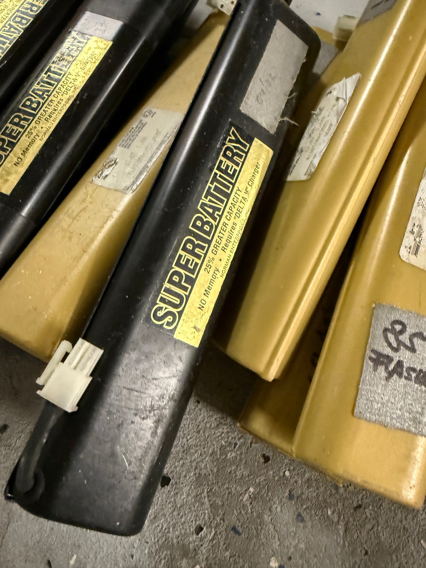 Norman Lighting Studio Flash battery lot super battery