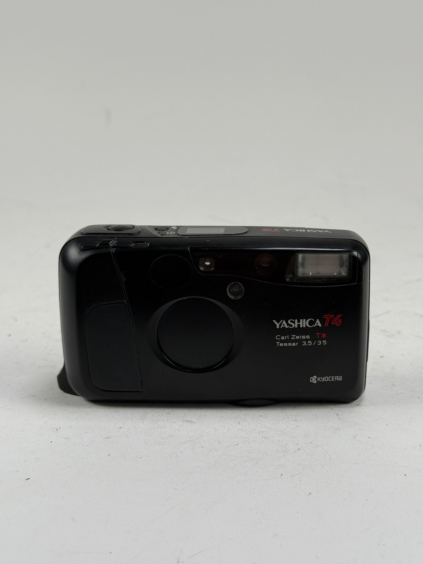 Yashica T4 T* Carl Zeiss 35mm F3.5 Lens Camera black