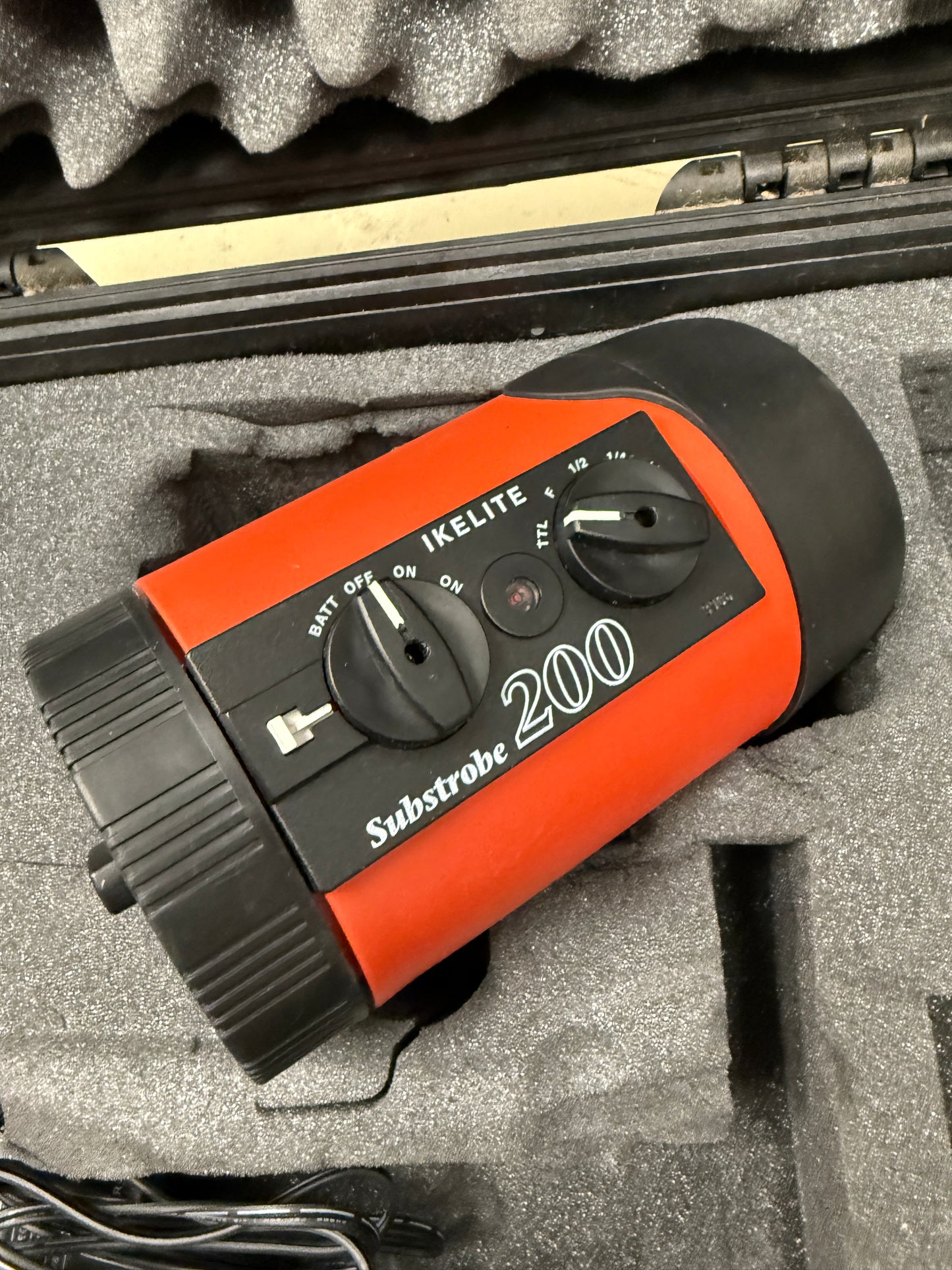 IKELITE 200 Substrobe FOR NIKONOS V underwater light + CASE