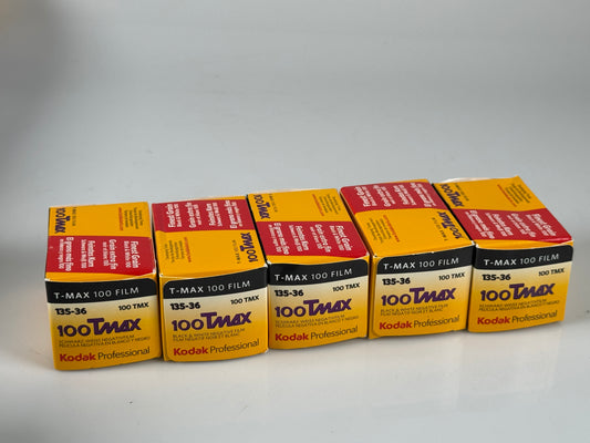 Kodak TMAX 100 Professional Black and White 35mm Film (36 Exposures, 1 roll)