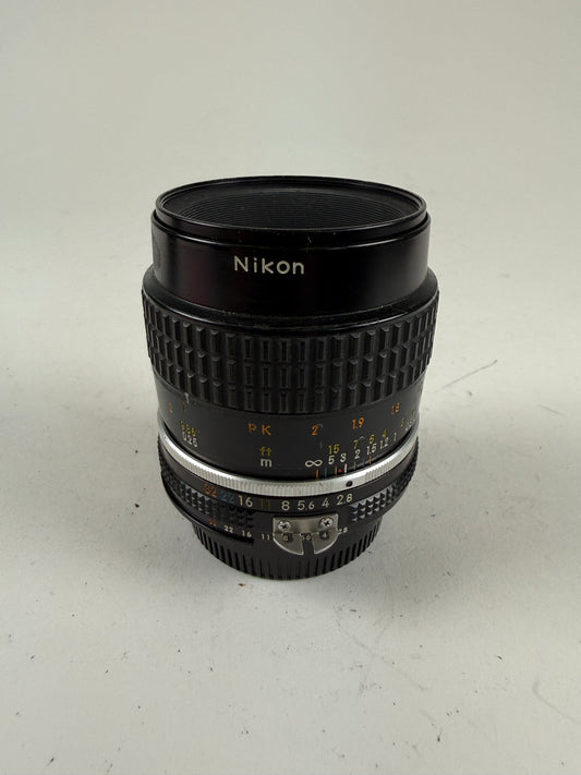 Nikon Nikkor AIS 55mm f2.8 Micro Lens