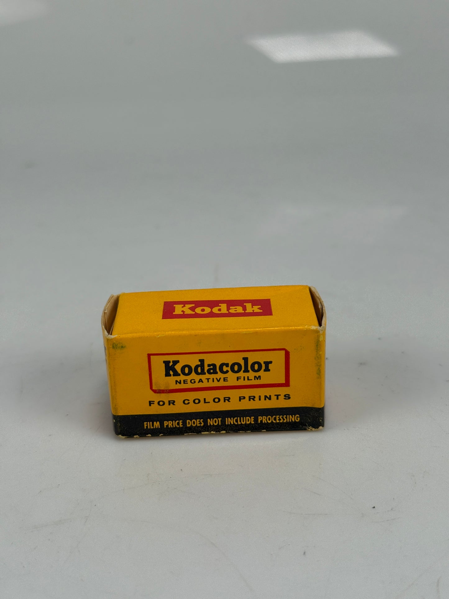 Kodak C 828 kodacolor negative film with metal canister