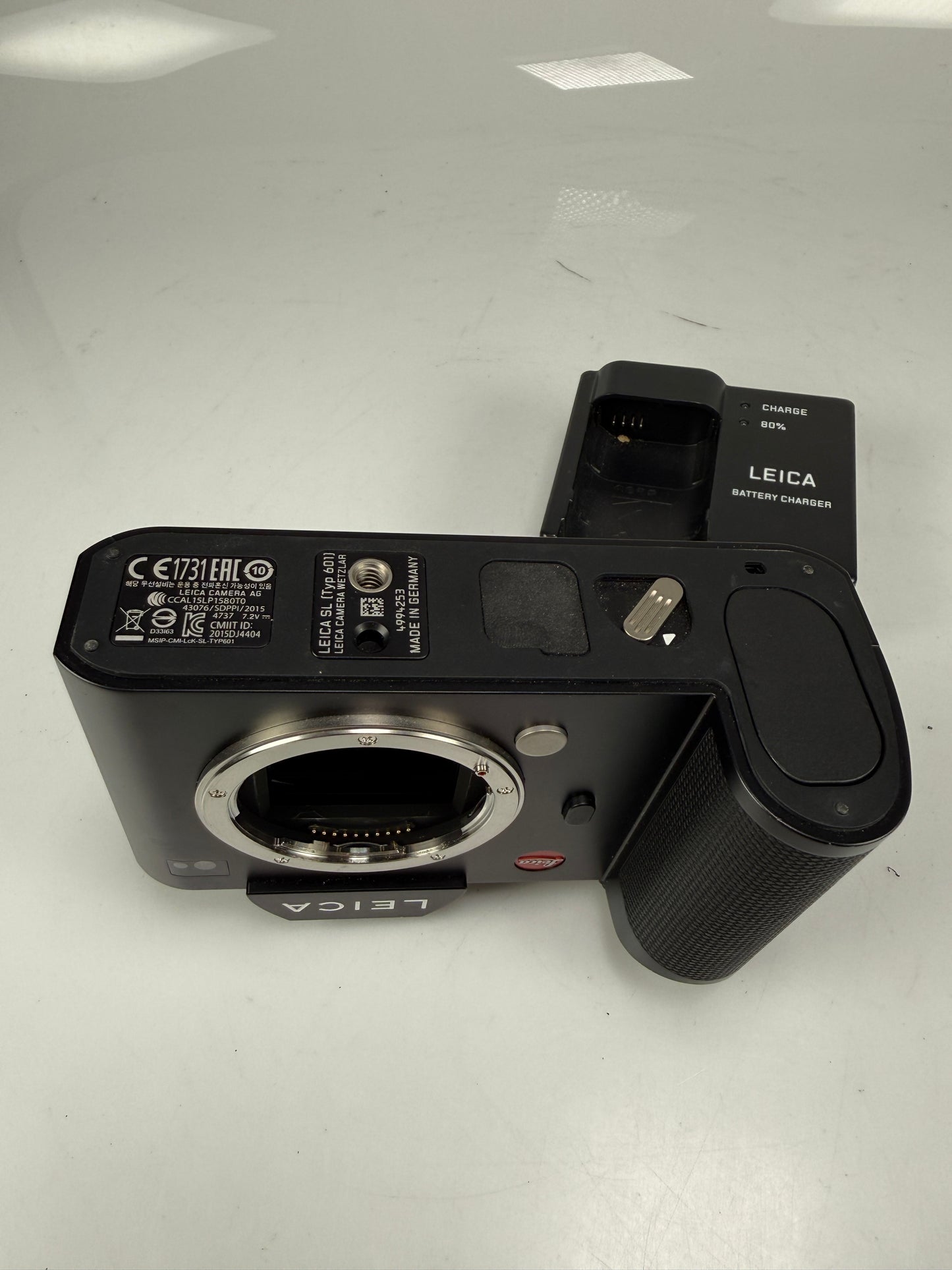 Leica SL (Typ 601) - 10850, Mirrorless Digital Camera