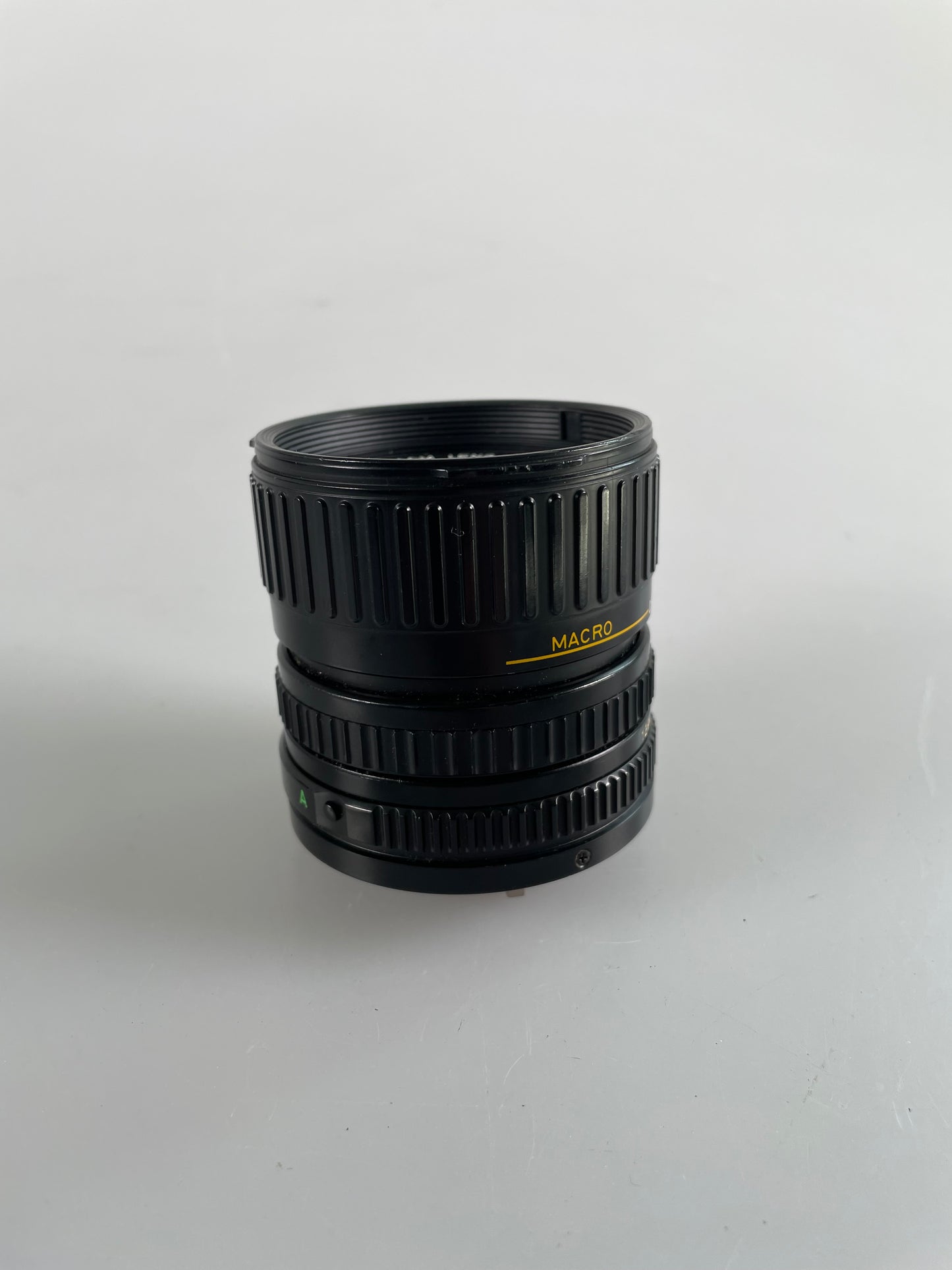 CANON New FD NFD 35-70mm f/3.5-4.5 Macro Zoom Lens