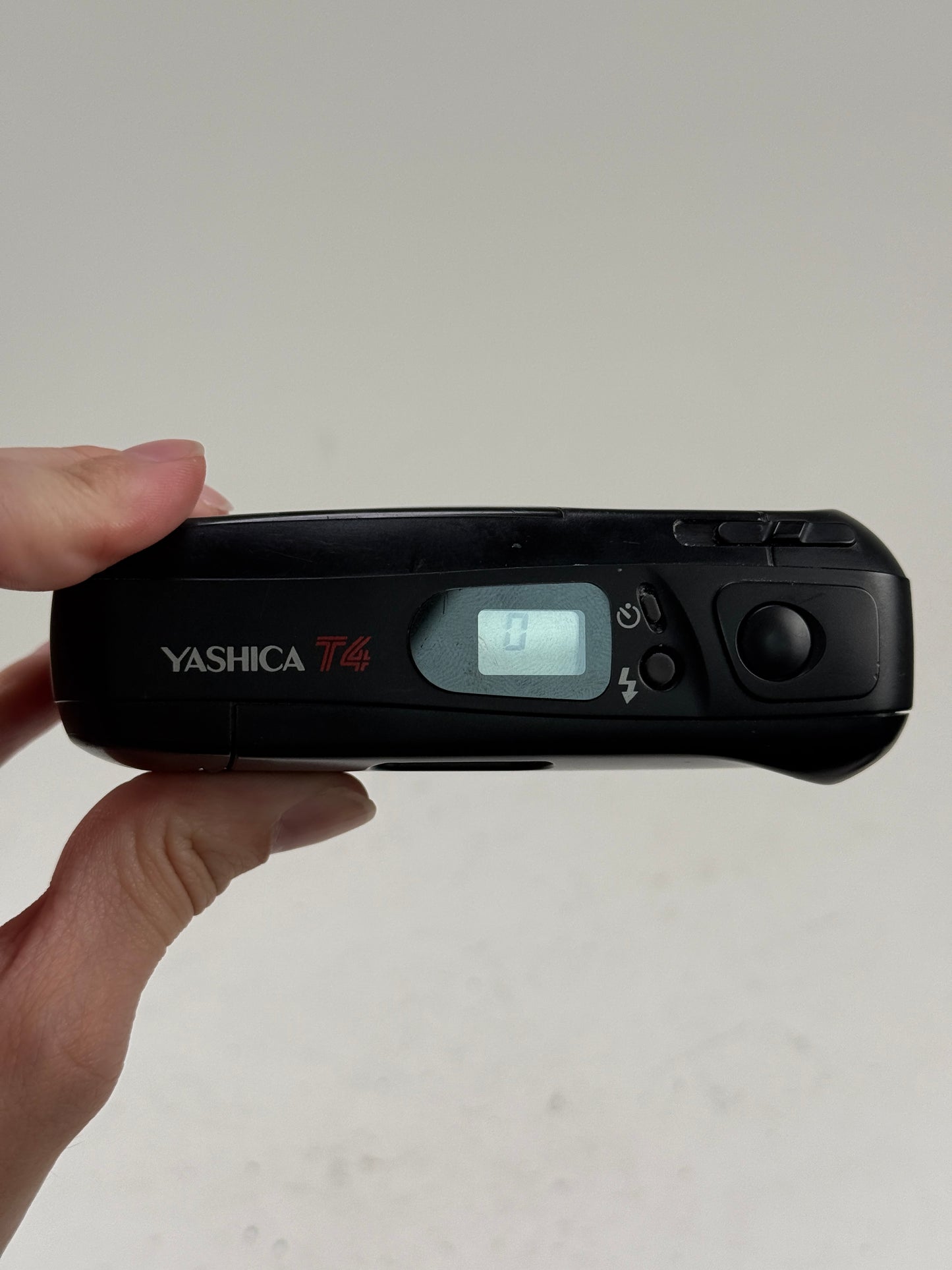 Yashica T4 T* Carl Zeiss 35mm F3.5 Lens Camera black