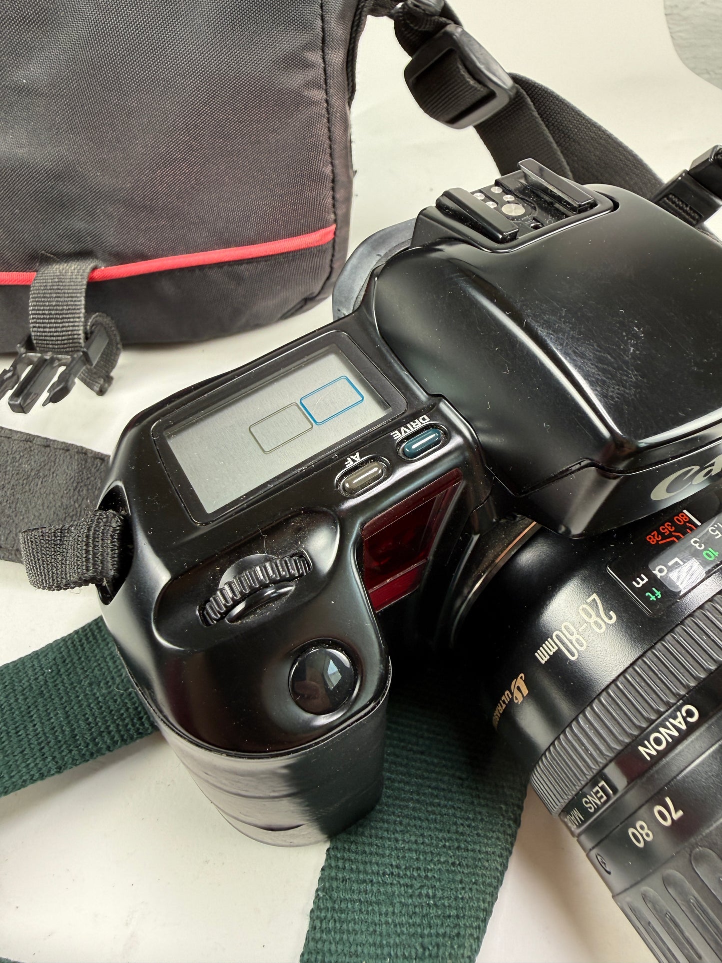 Canon EOS ELAN Film SLR Camera w/ 28-80mm f3.5-5.6 EF lens
