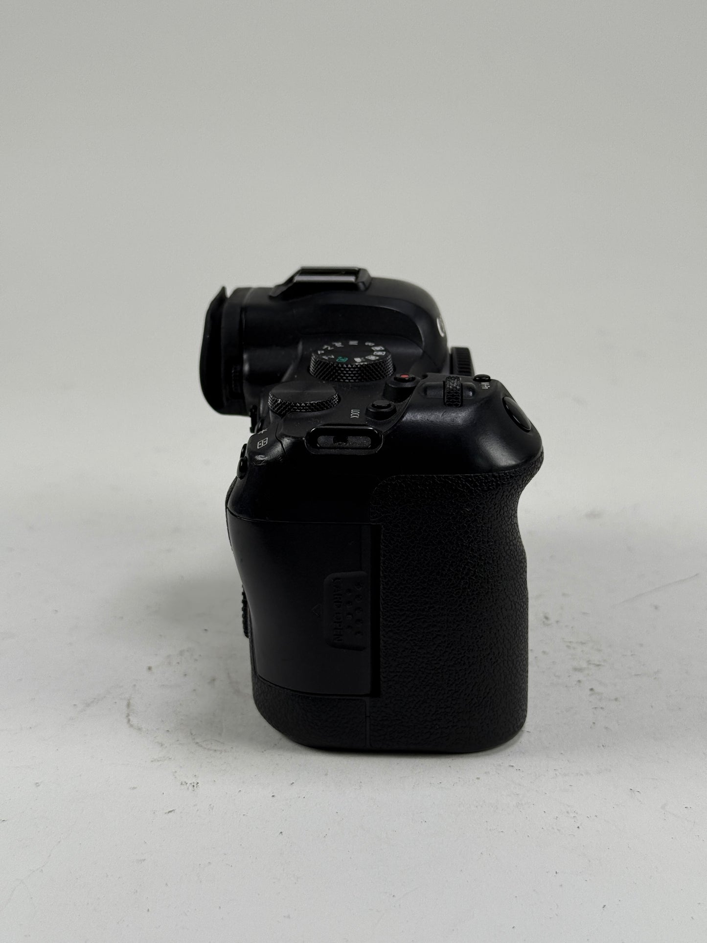 Canon EOS R6 20MP Full-Frame Mirrorless Camera Body