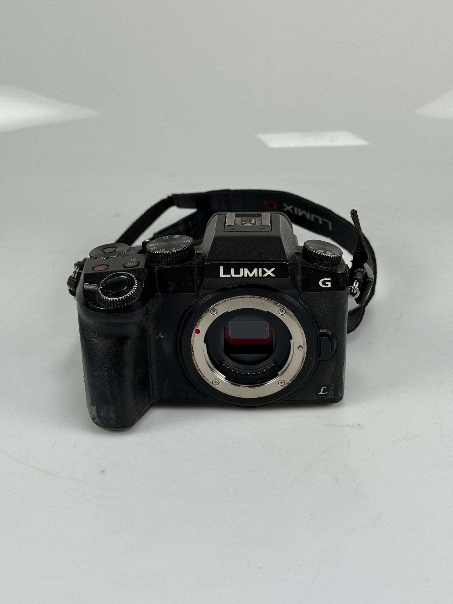 Panasonic Lumix DMC-G7 16MP Mirrorless MFT Digital Camera Body