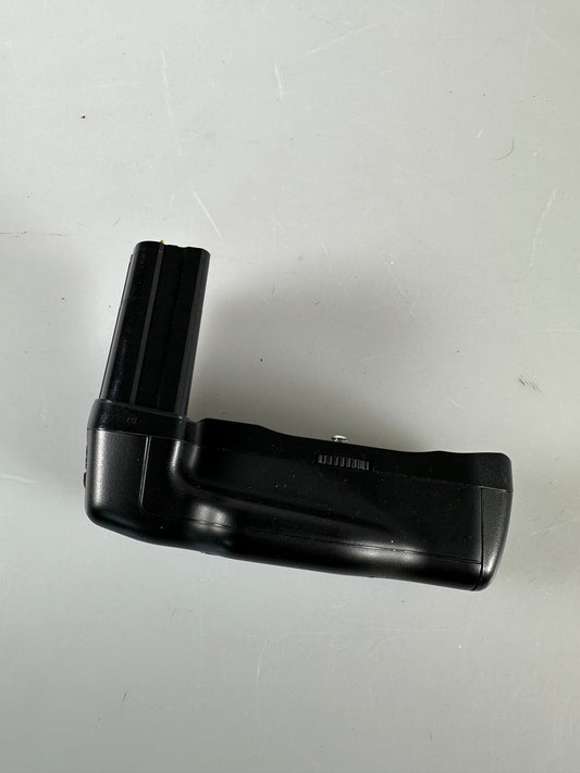 Nikon MB-10 vertical grip for N90s F90X 35mm FILM SLR camera