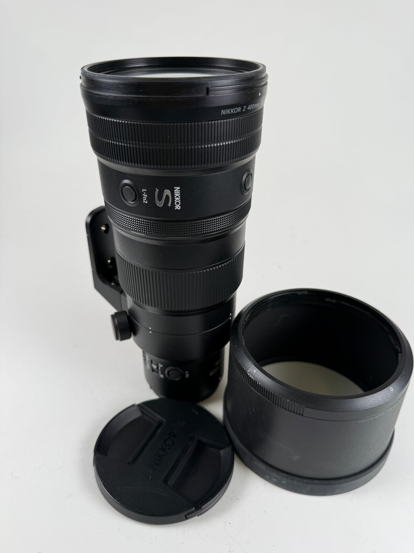 Nikon Nikkor Z 400mm f4.5 VR S Lens with lens hood