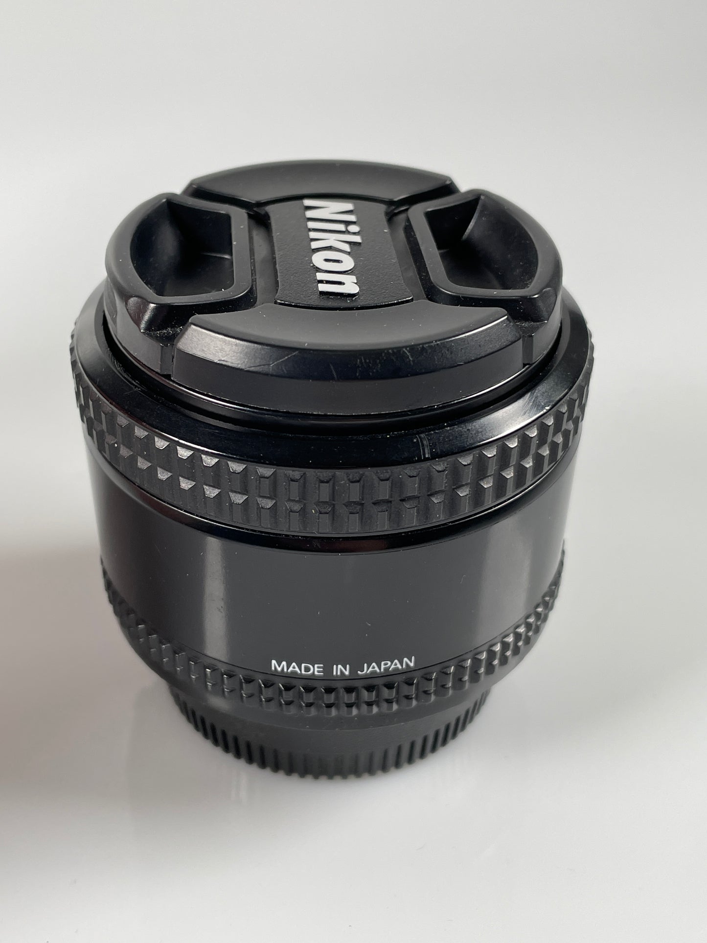 Nikon Nikkor AF 35mm f2 Lens