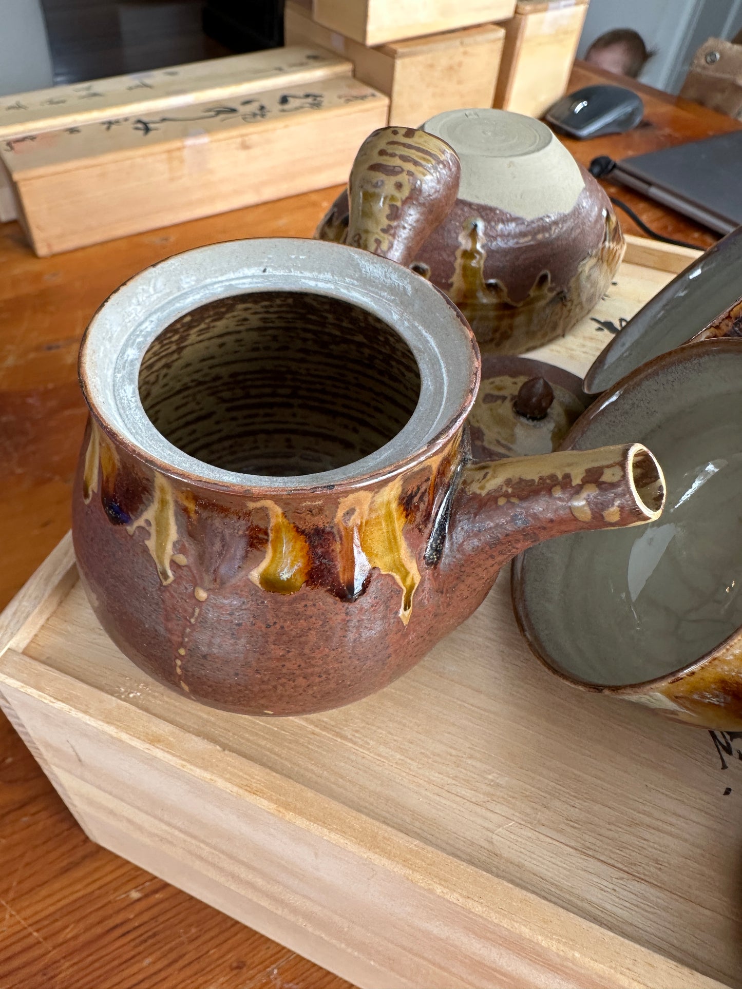 Vintage Takatori Yaki Japanese pottery tea pot and cup set Miraku Kamei