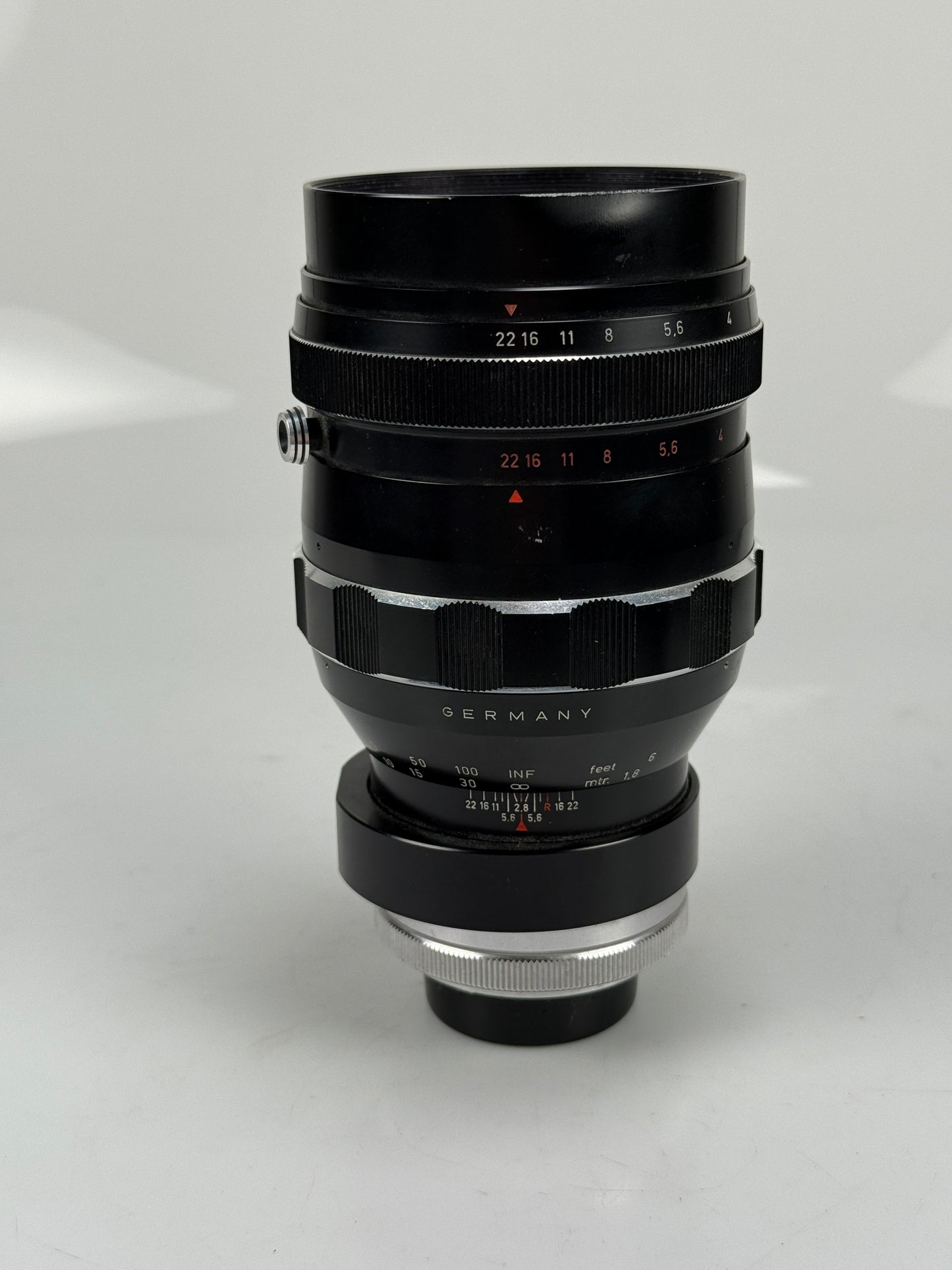 Isco-Gottingen 180mm f2.8 Tele-Iscaron Exakta mount