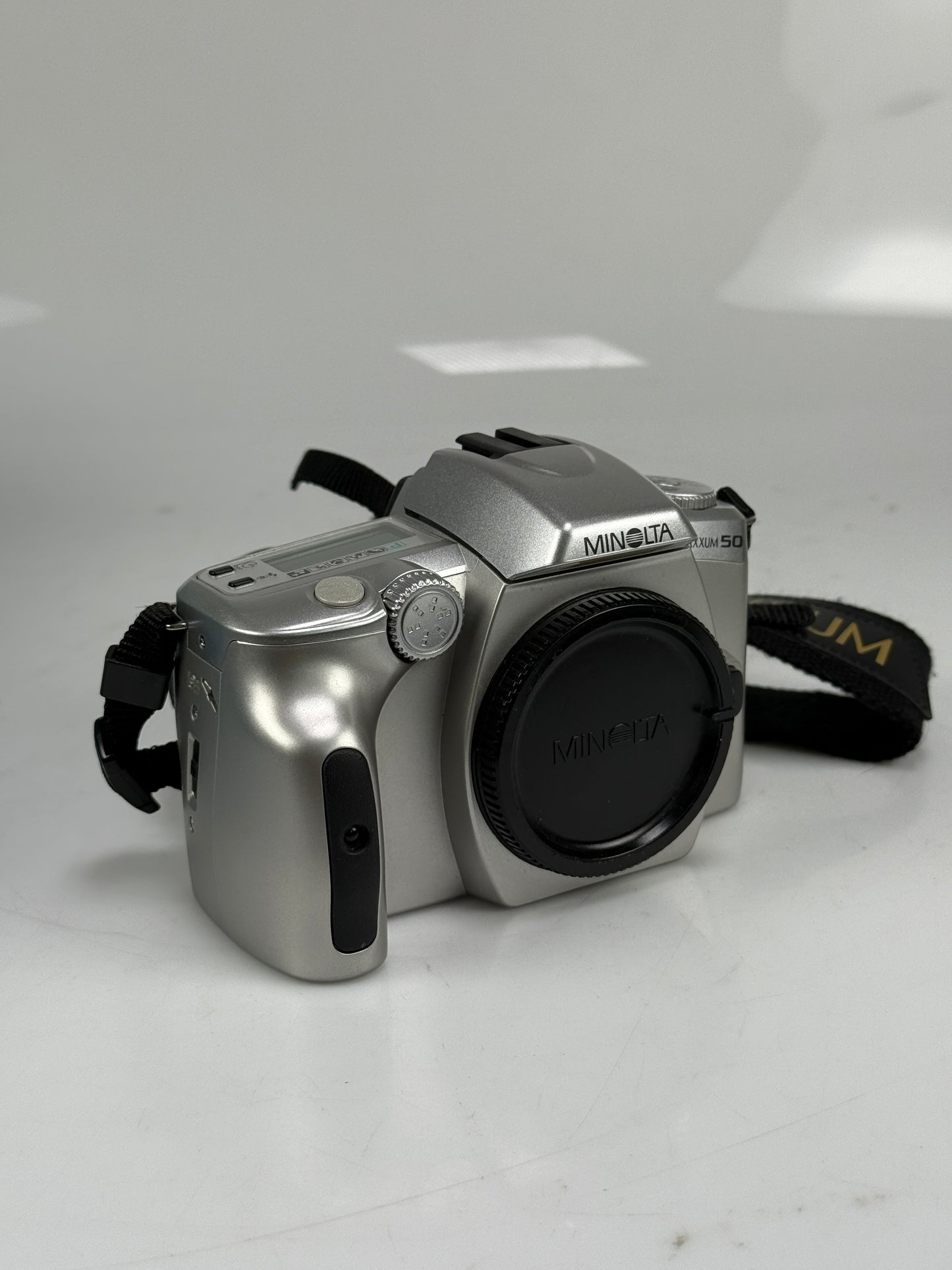 Minolta Maxxum 5D Date w/AF 28-100mm f3.5-5.6 d lens kit