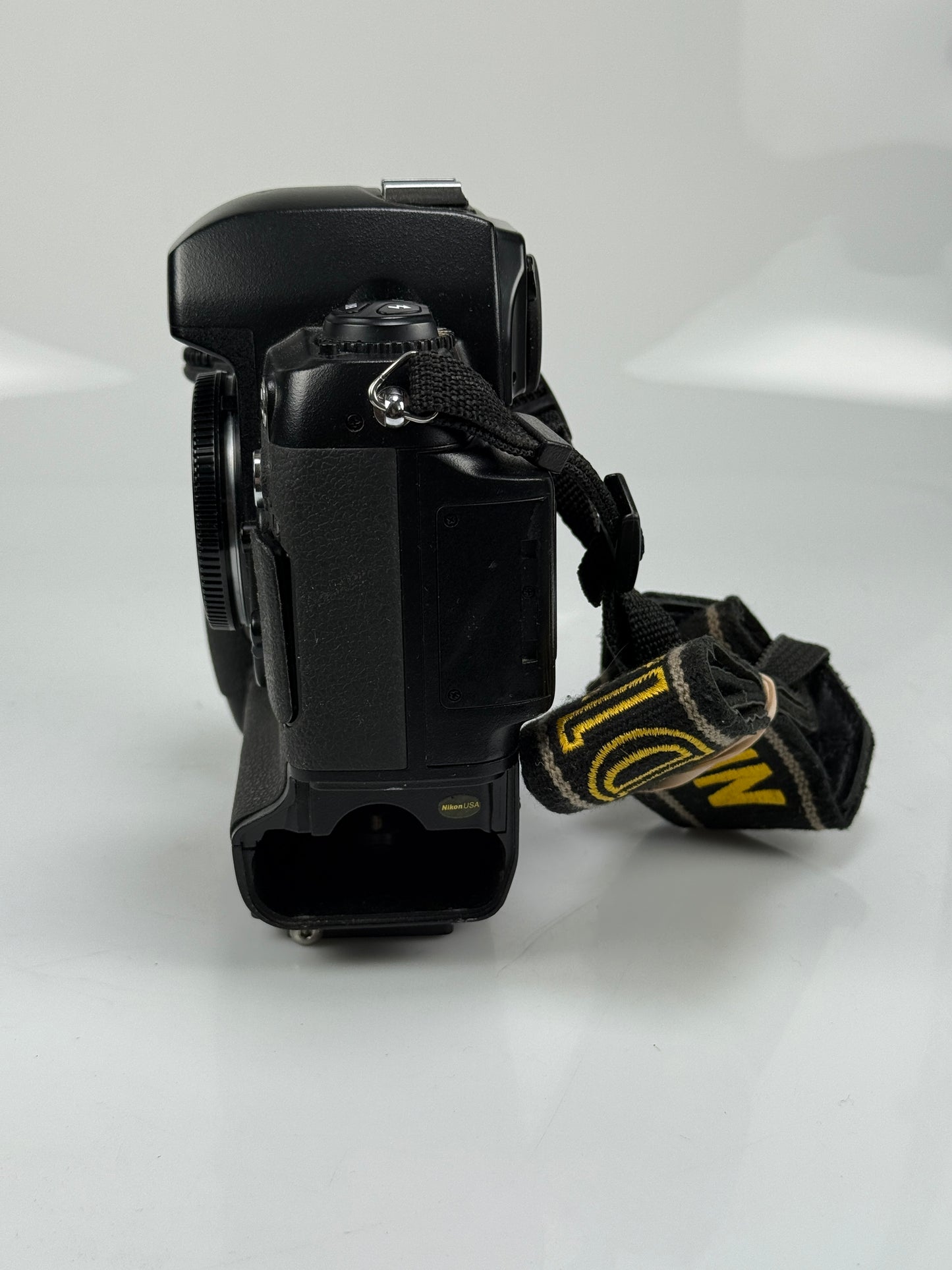 Nikon D1X Digital SLR Camera Body