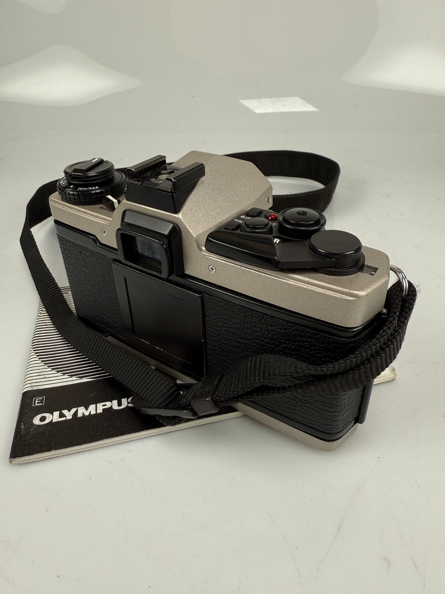Olympus OM-4T Chrome 35mm SLR Film Camera