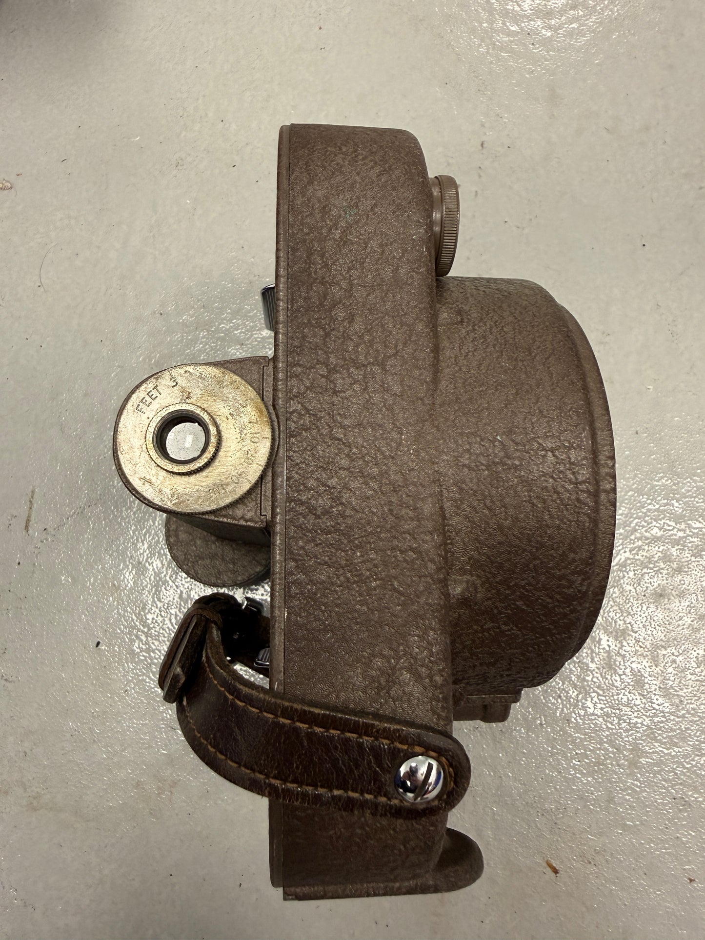 Bell & Howell Filmo 70 DL 16mm Motion Picture Cine Camera