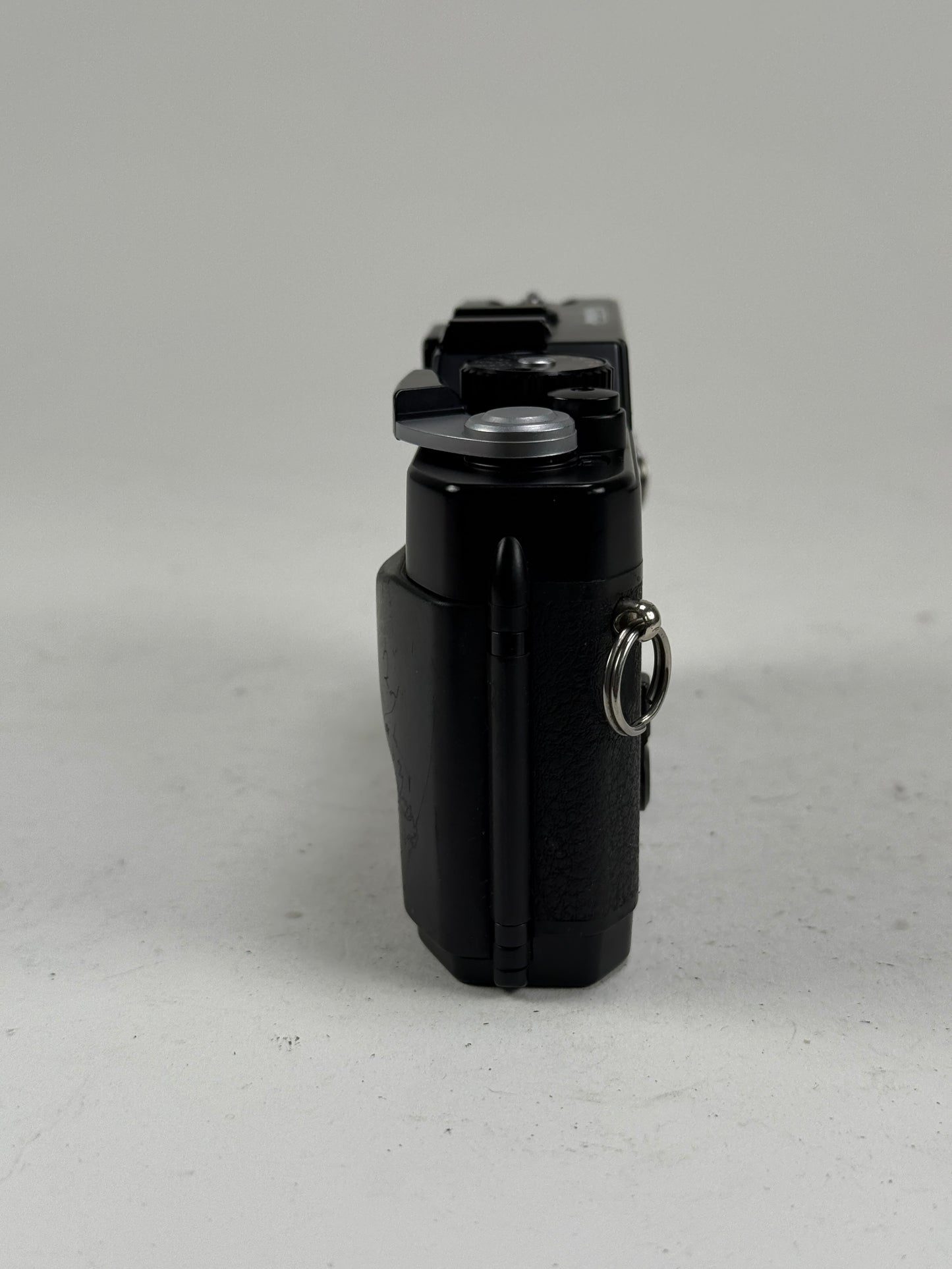 Voigtlander Bessa-R Rangefinder 35mm Film Camera Black