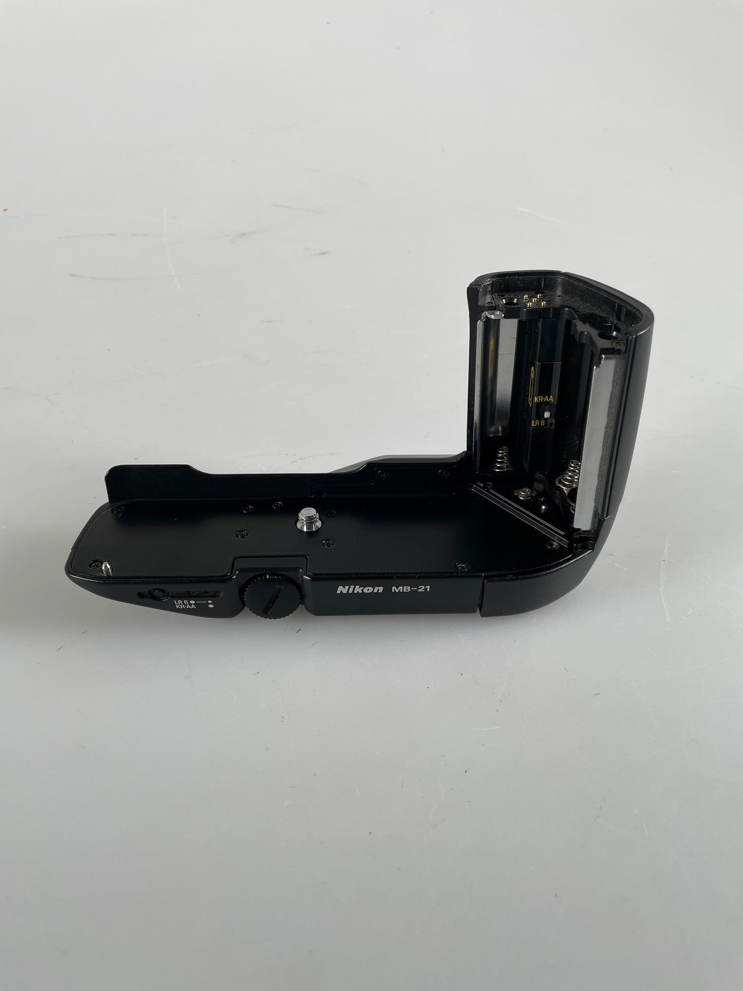 Nikon MB-21 High Speed Battery Pack Grip For F4 F4s