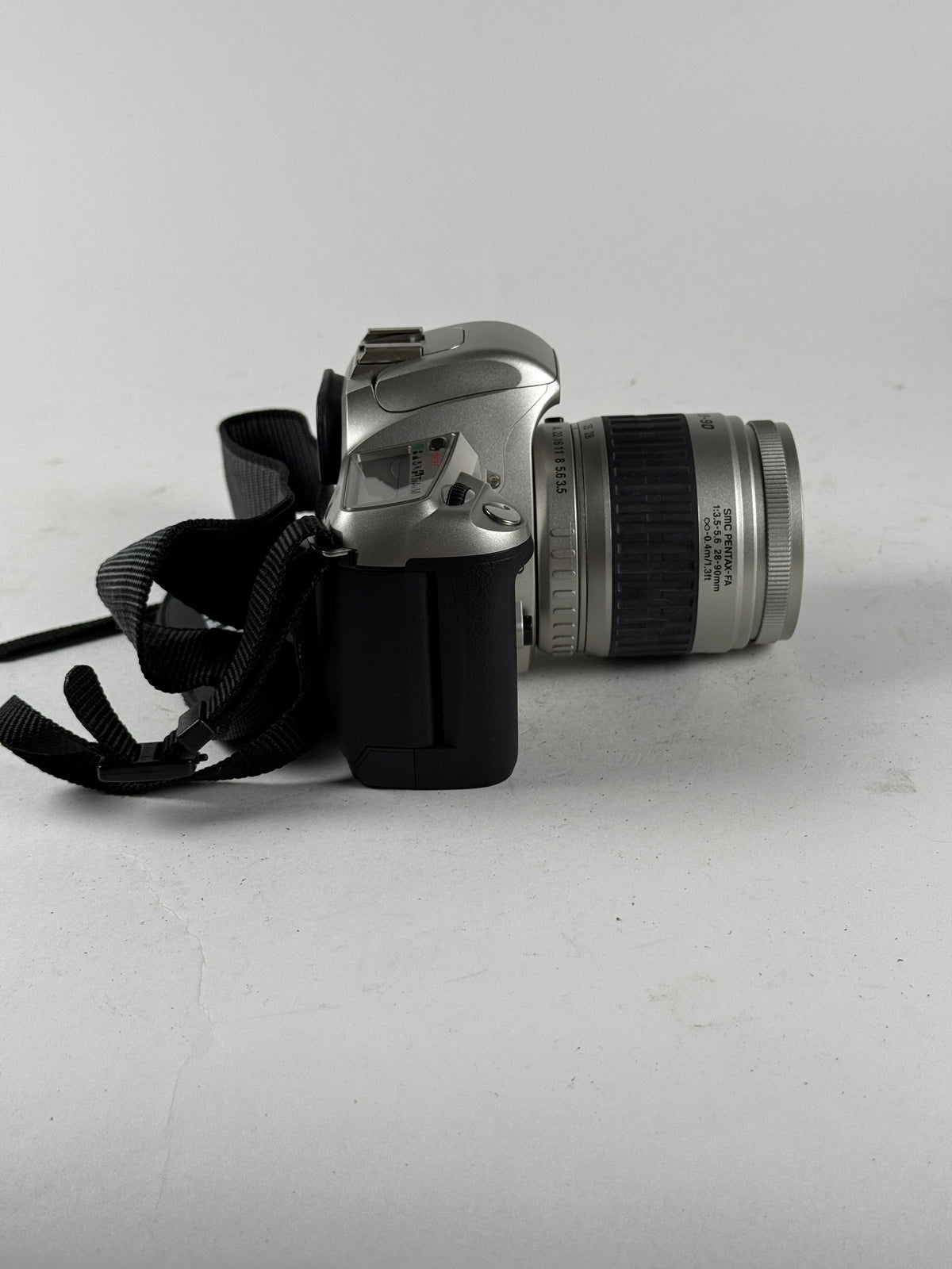 PENTAX ZX-60 35mm SLR Film Camera 28-80mm Lens & Case