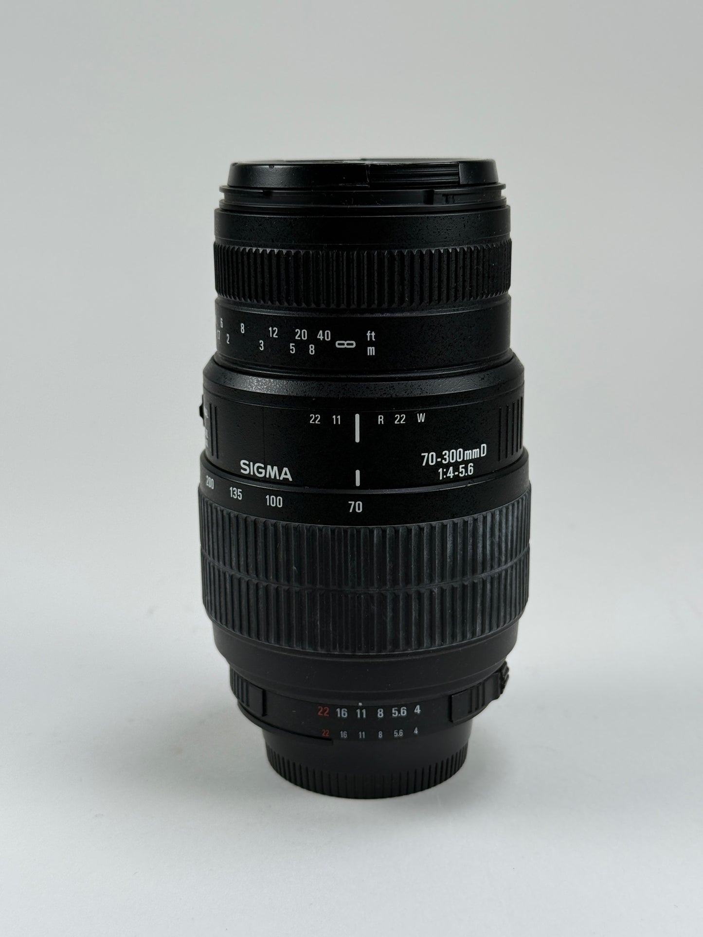 Sigma AF 70-300mm F4-5.6 D APO Macro Lens Nikon