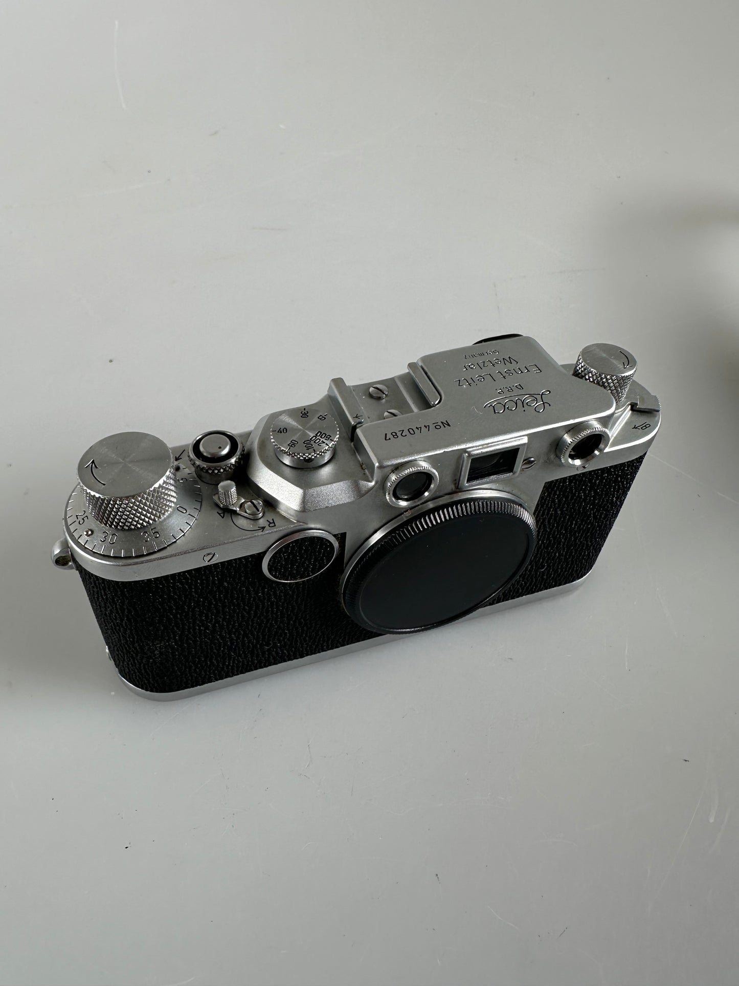 Leica IIc rangefinder 35mm camera body Chrome Sharkskin