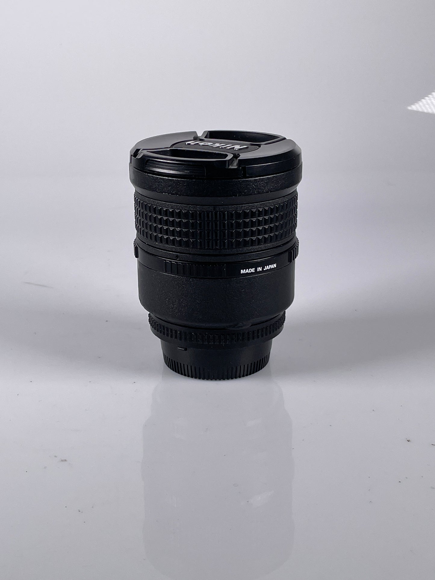 Nikon Nikkor AF 28mm f1.4 D Lens