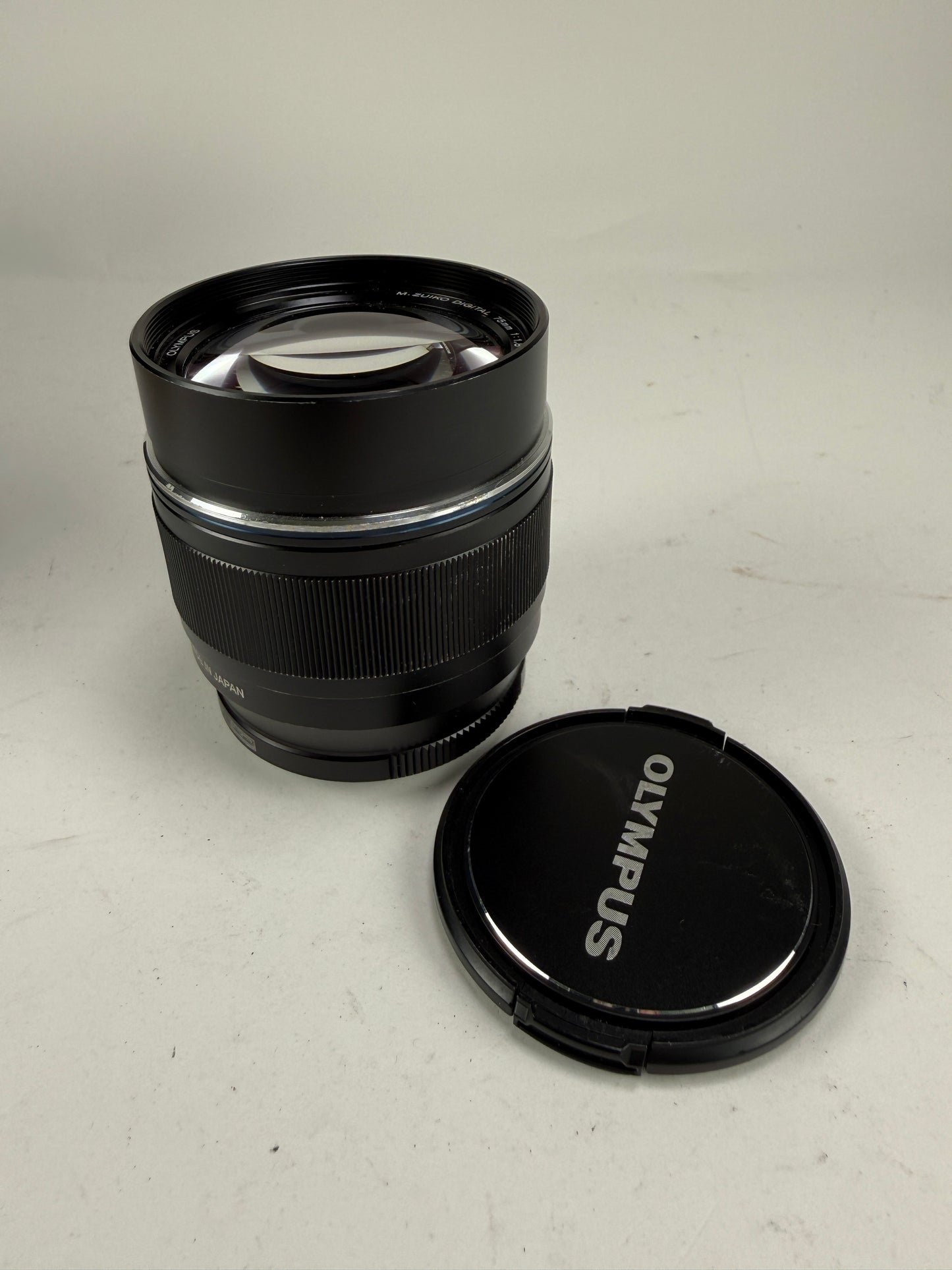 Olympus 75mm F1.8 M.Zuiko ED MSC black Autofocus Lens EP