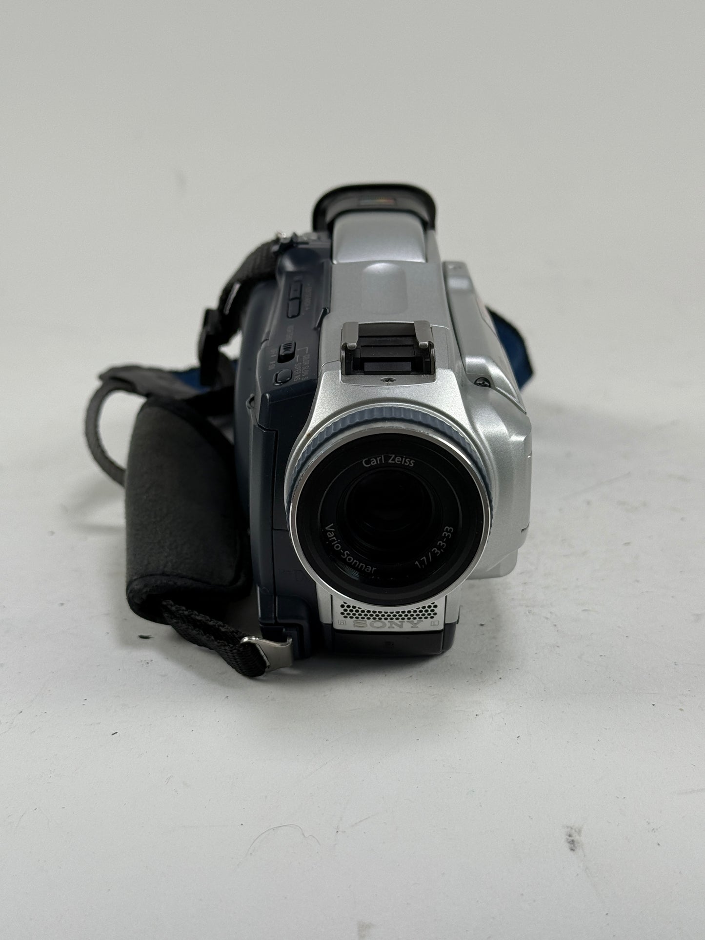 SONY Handycam DCR-TRV18 Digital Camcorder mini DV Camcorder