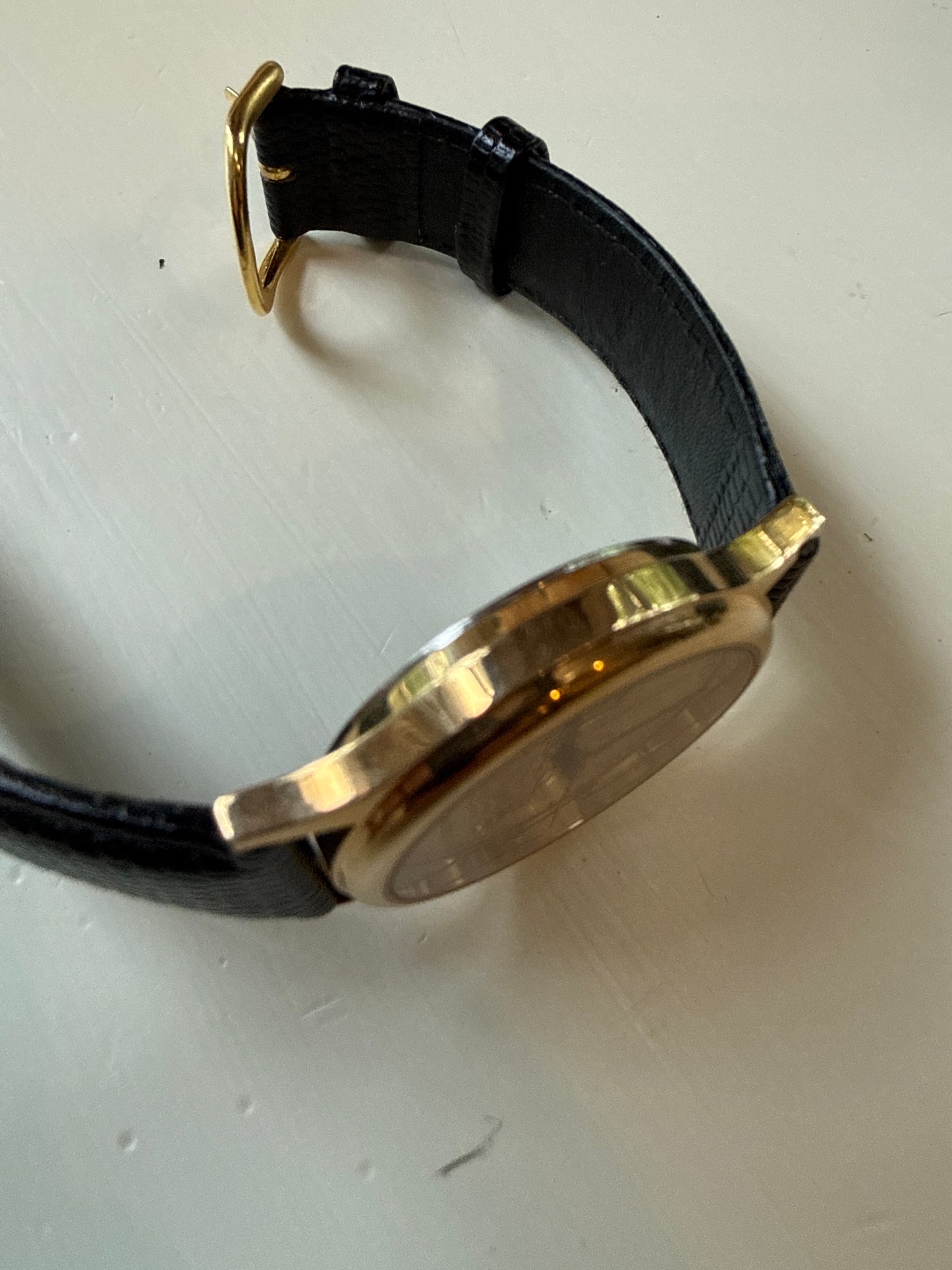 Wittnauer Pegasus Mens Dress Watch 33mm Gold Tone Dial Black Leather