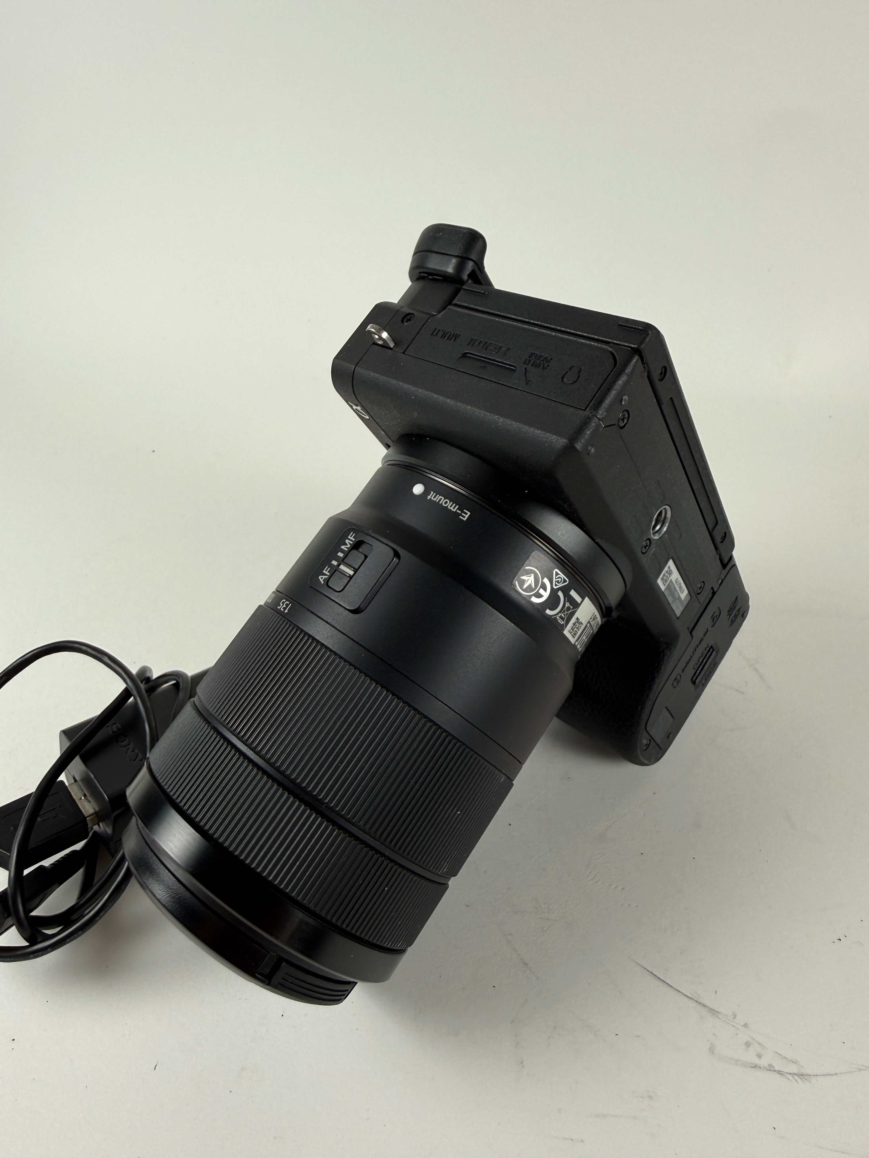 SONY a6600 ILCE-6600 with 18-135mm Lens Kit – Cardinal Camera Used