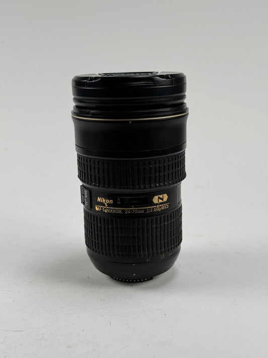 NIKON AF-S NIKKOR 24-70mm f2.8 G ED Zoom Lens