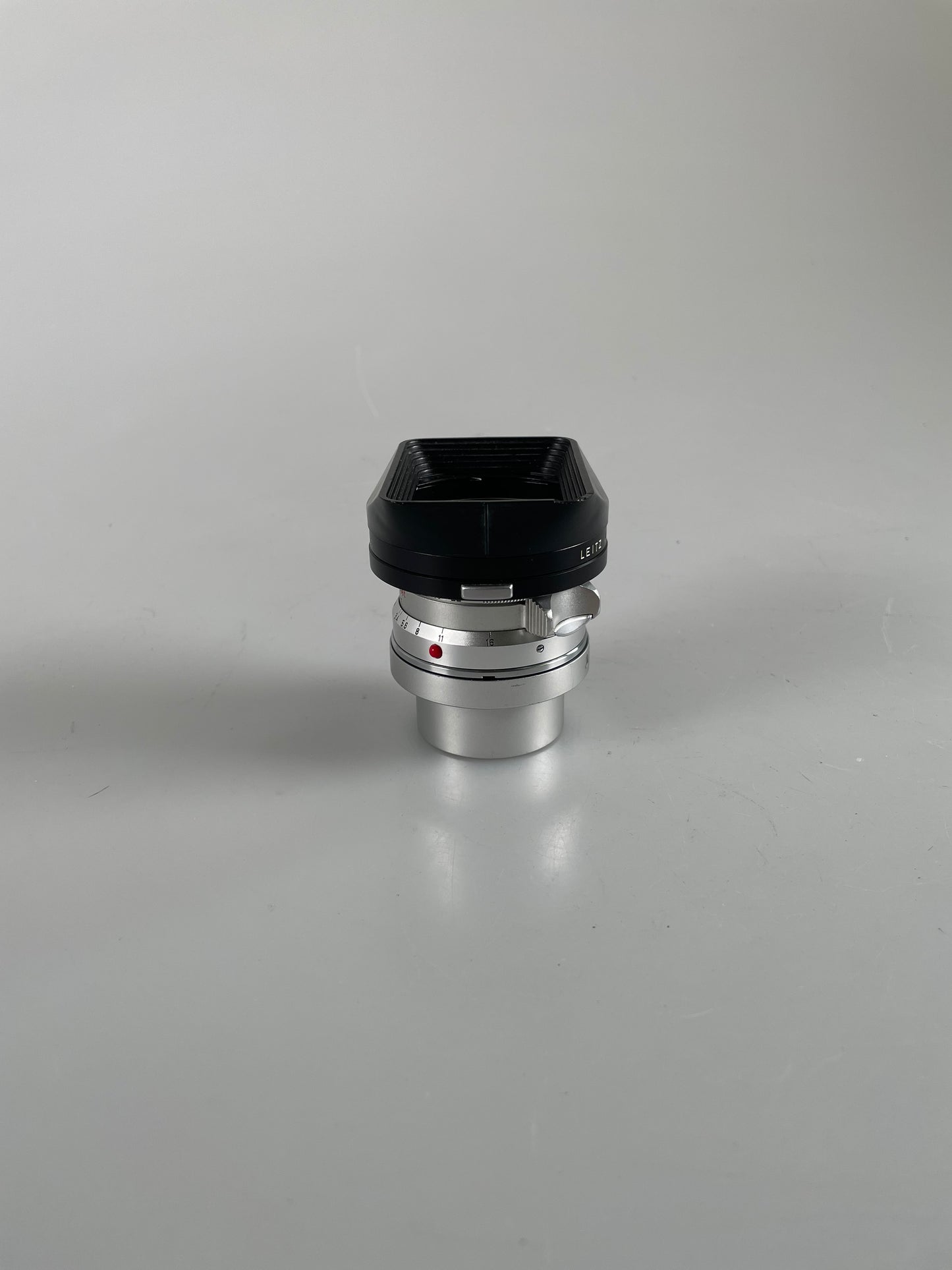 Leica 11103 M 21mm f3.4 Super Angulon Lens Chrome Silver