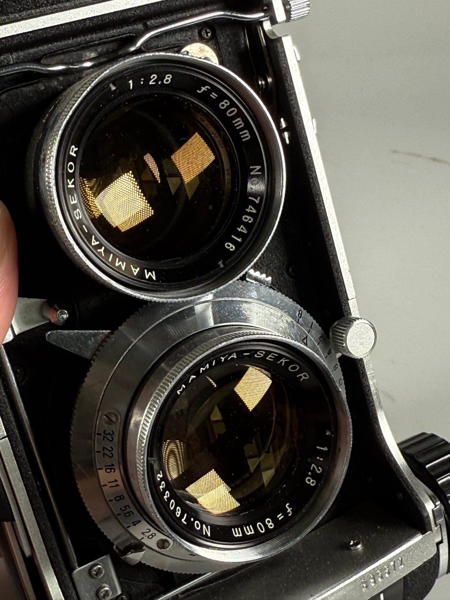 Mamiya C220 Pro TLR medium format Film camera kit 80mm f2.8 blue dot