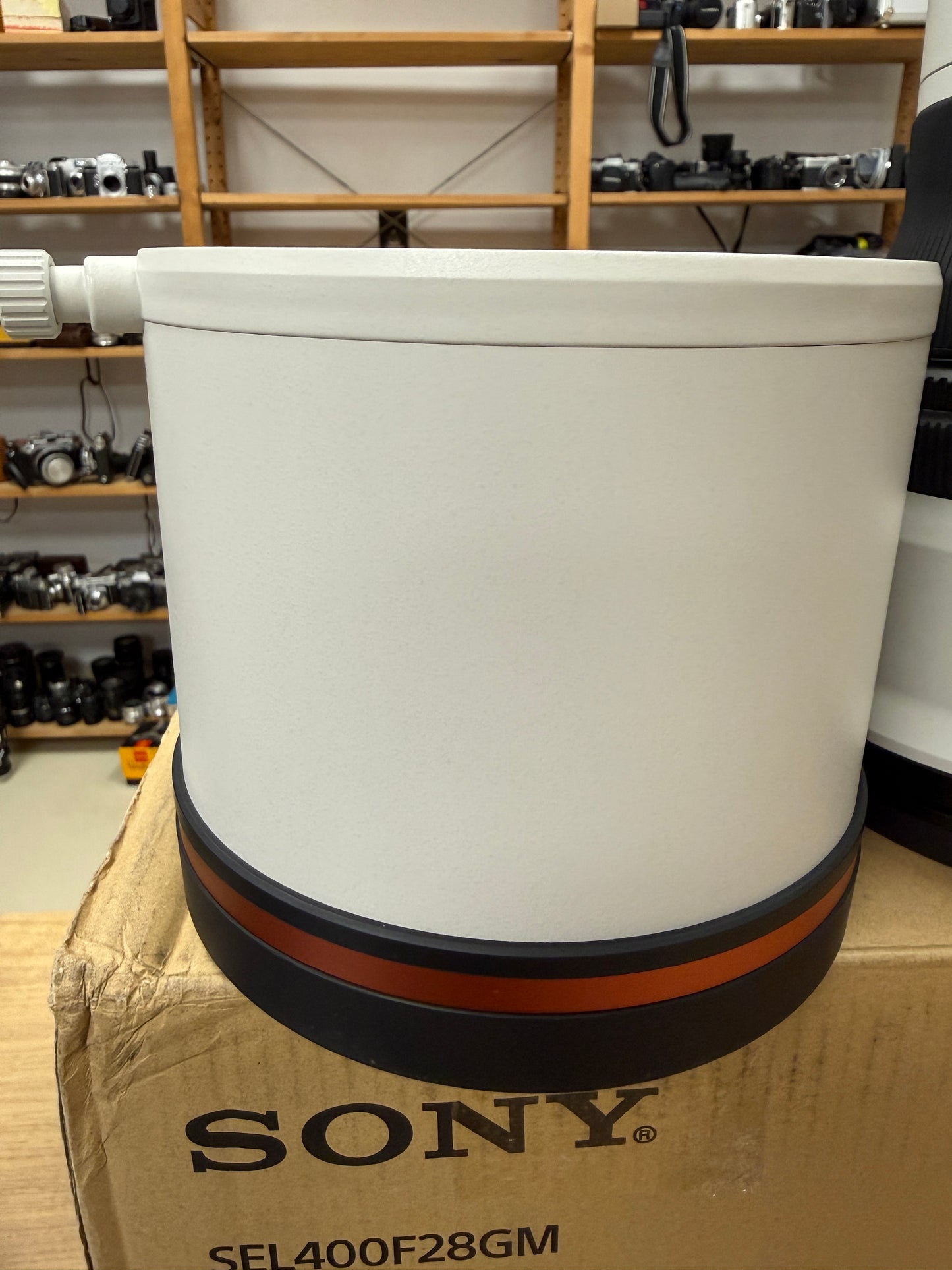 Sony FE 400mm f2.8 GM OSS Super Telephoto G master lens